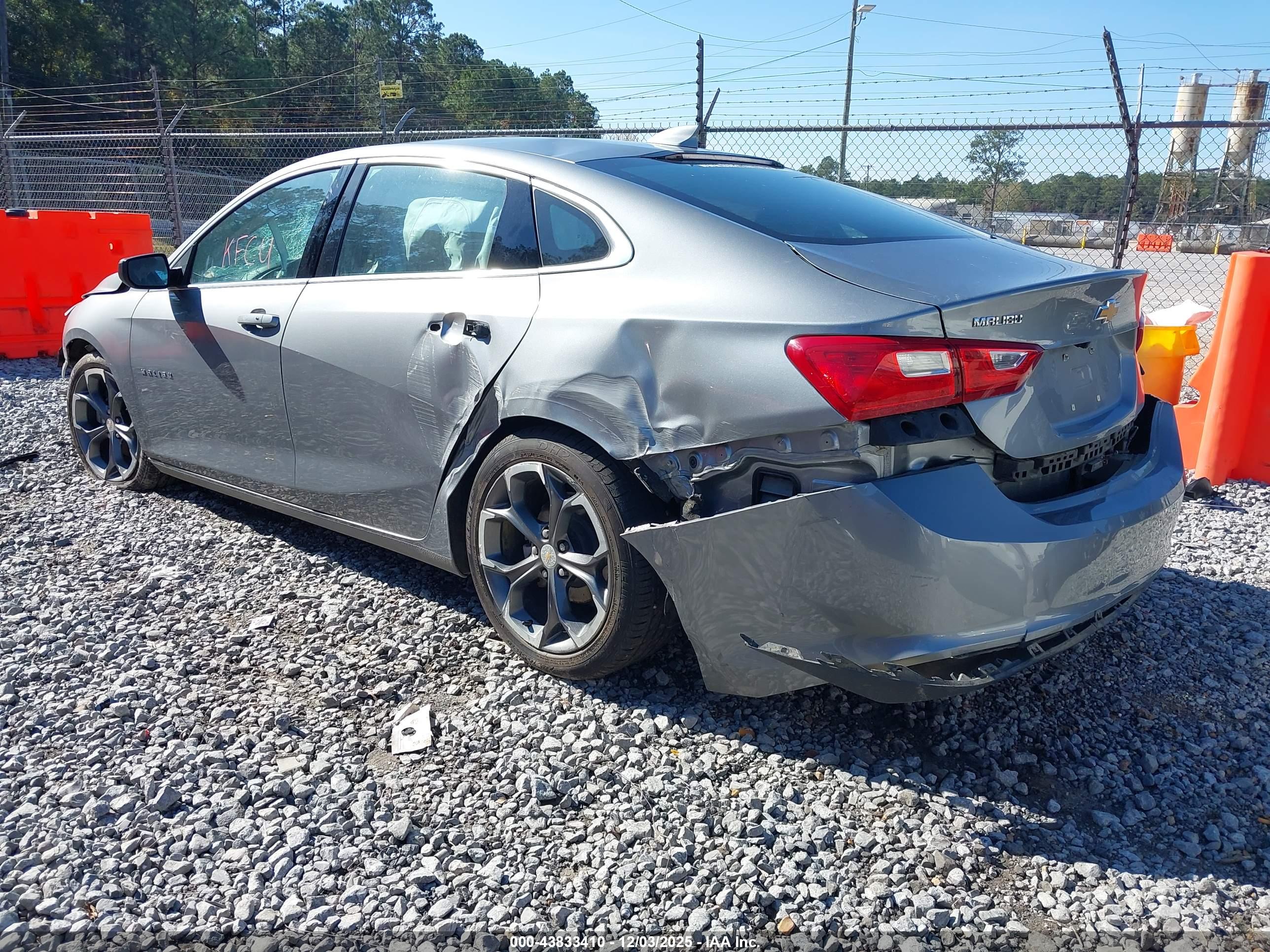 CHEVROLET MALIBU image 3