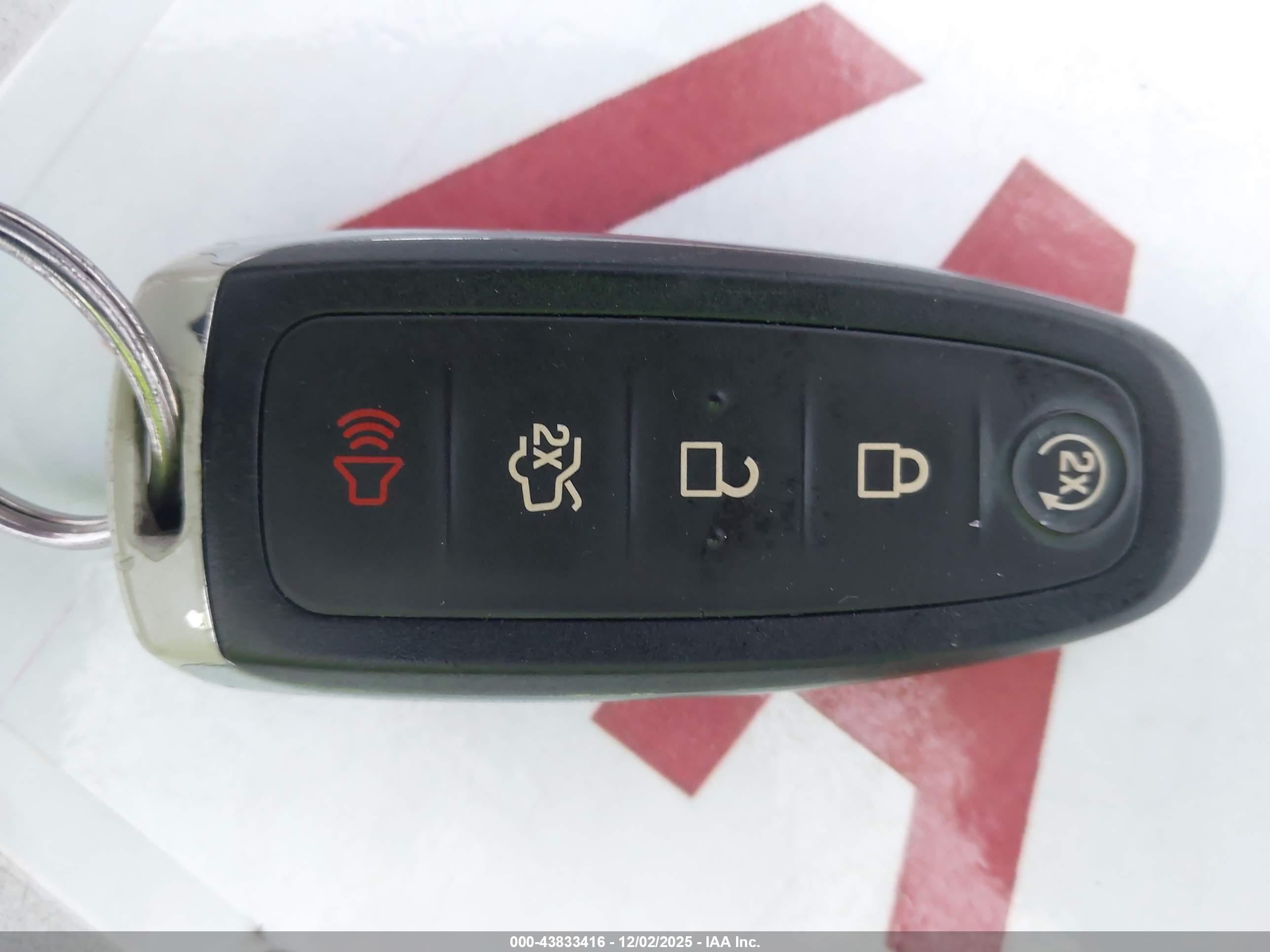 FORD ESCAPE image 11