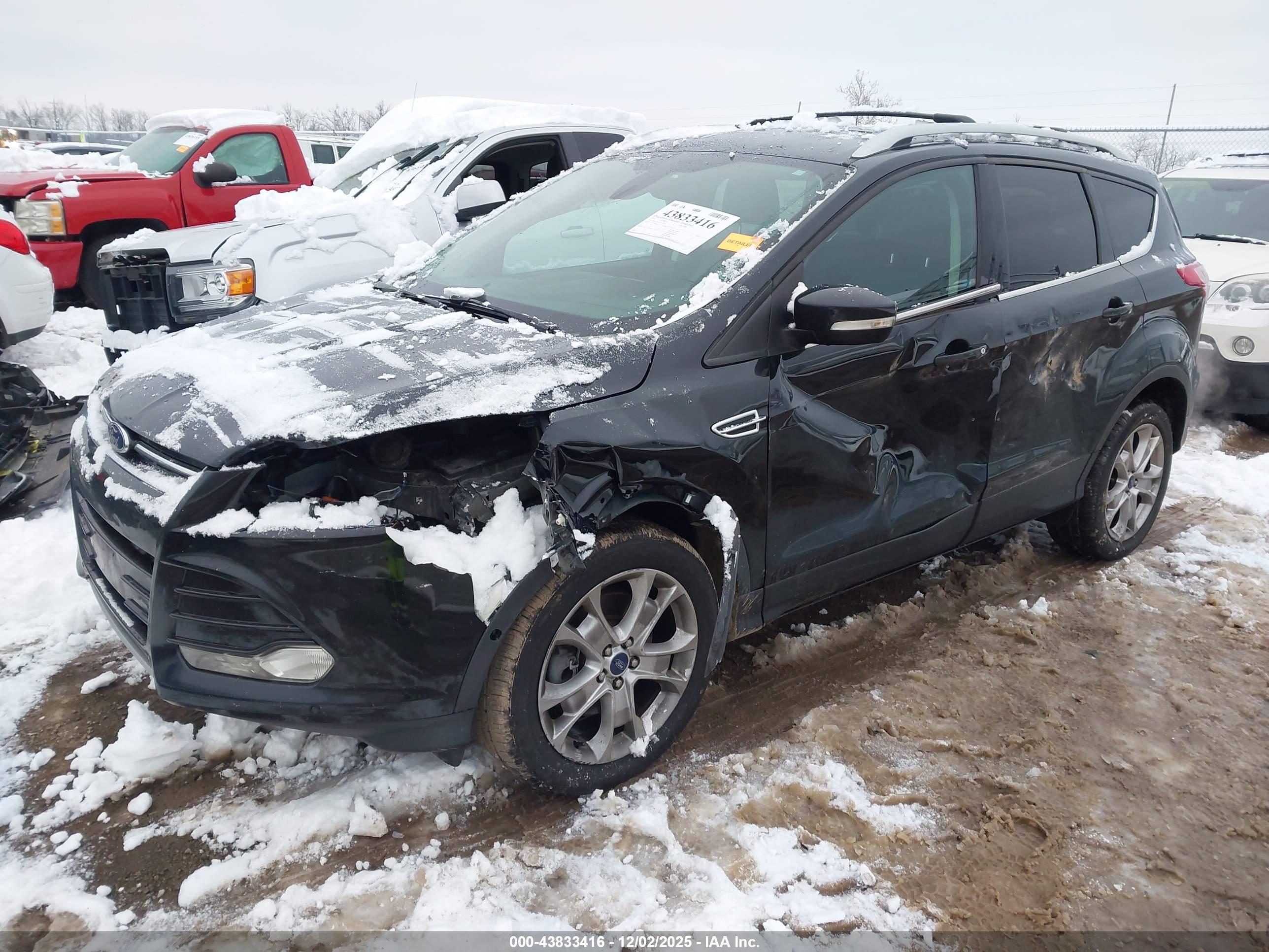 FORD ESCAPE image 2