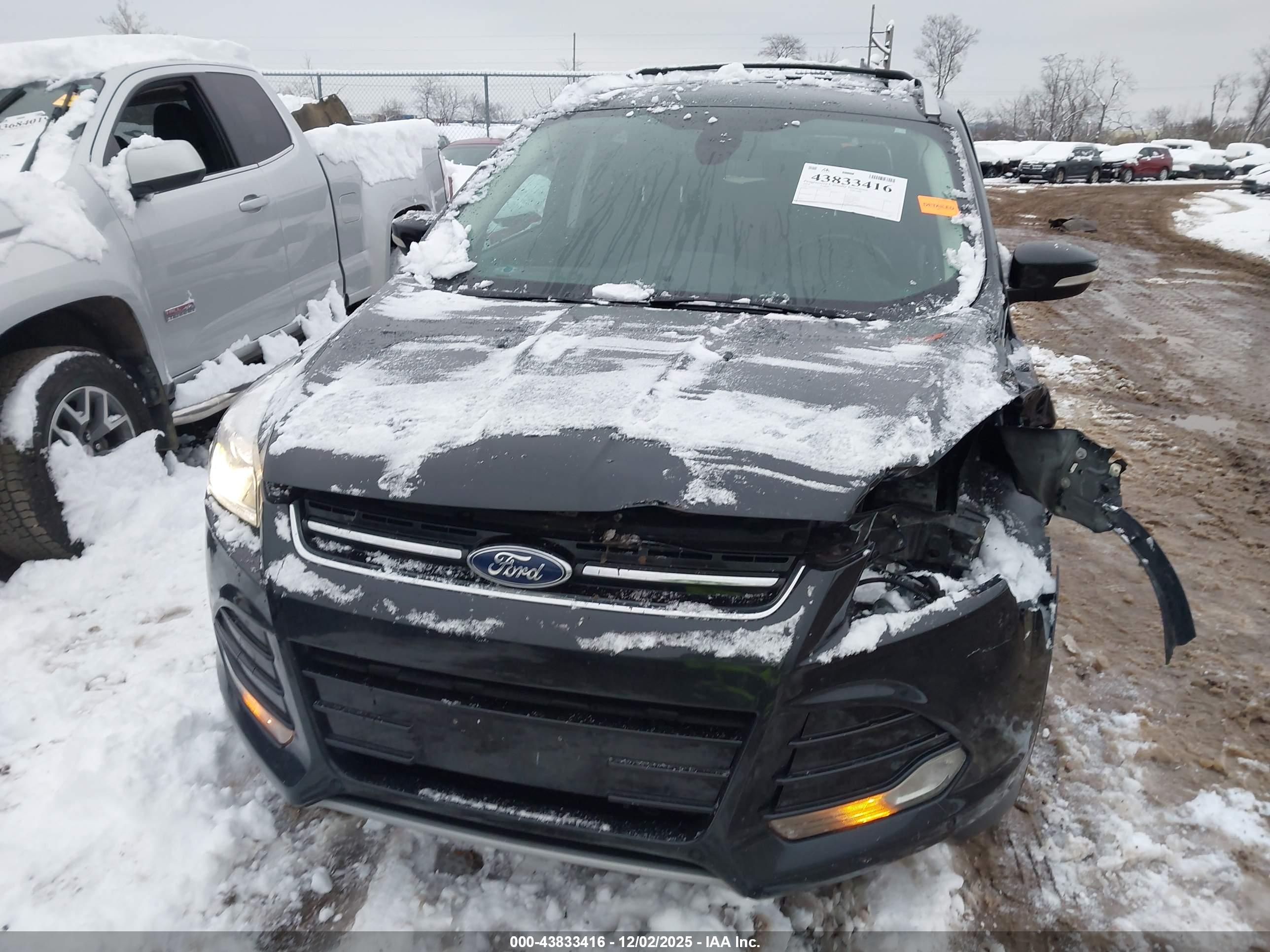 FORD ESCAPE image 6