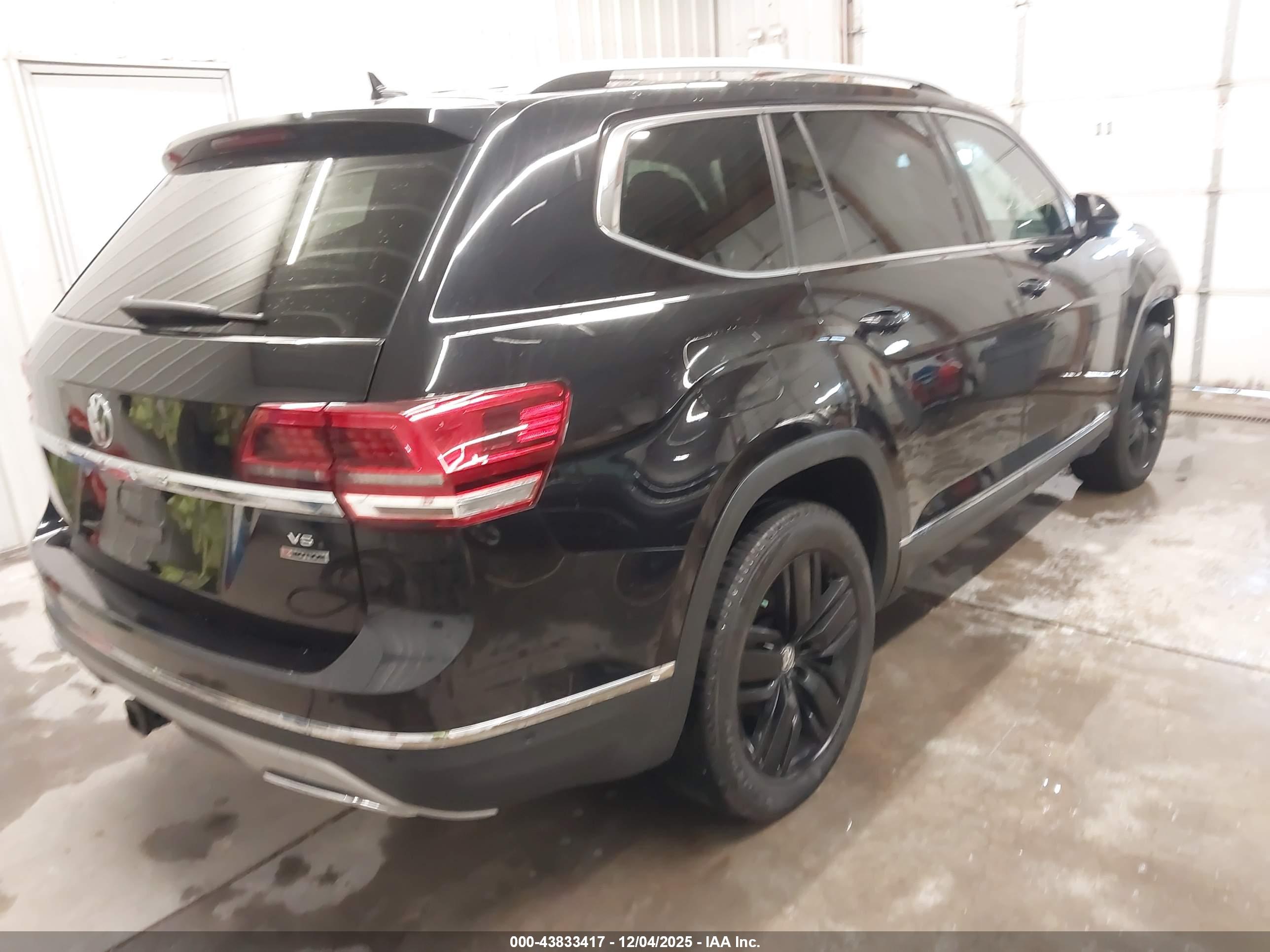 VOLKSWAGEN ATLAS image 4