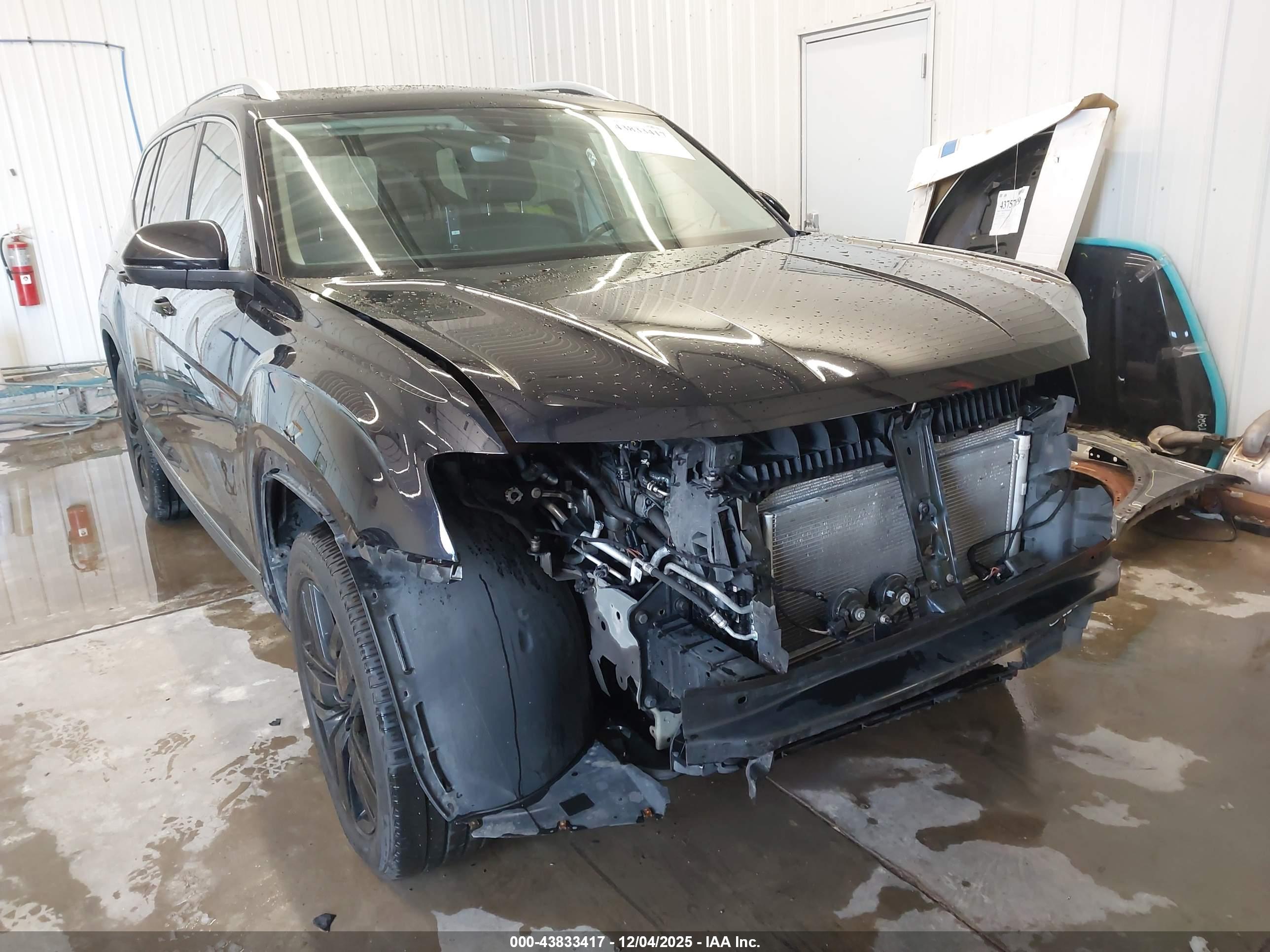 VOLKSWAGEN ATLAS image 6