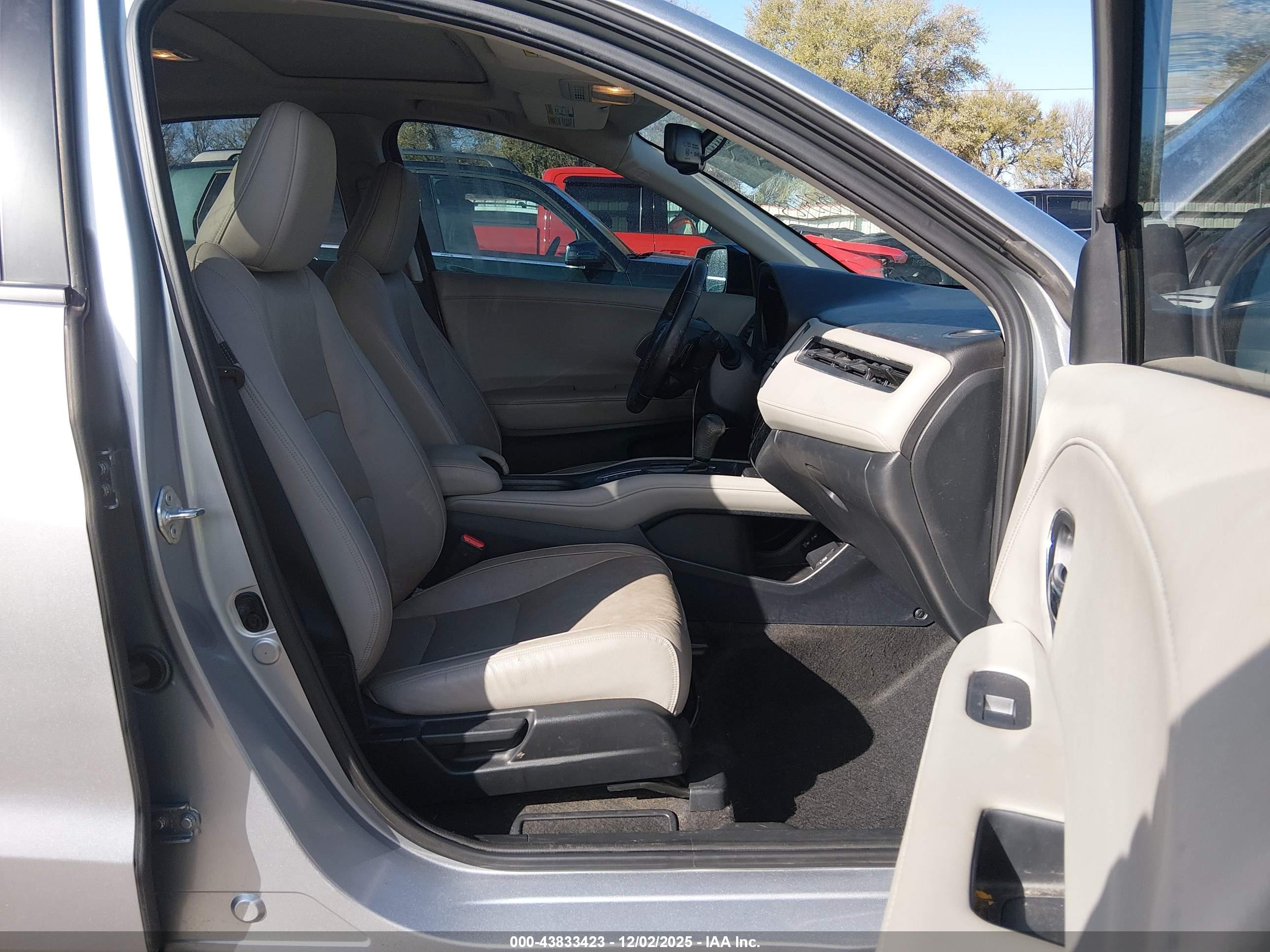 HONDA HR-V image 5