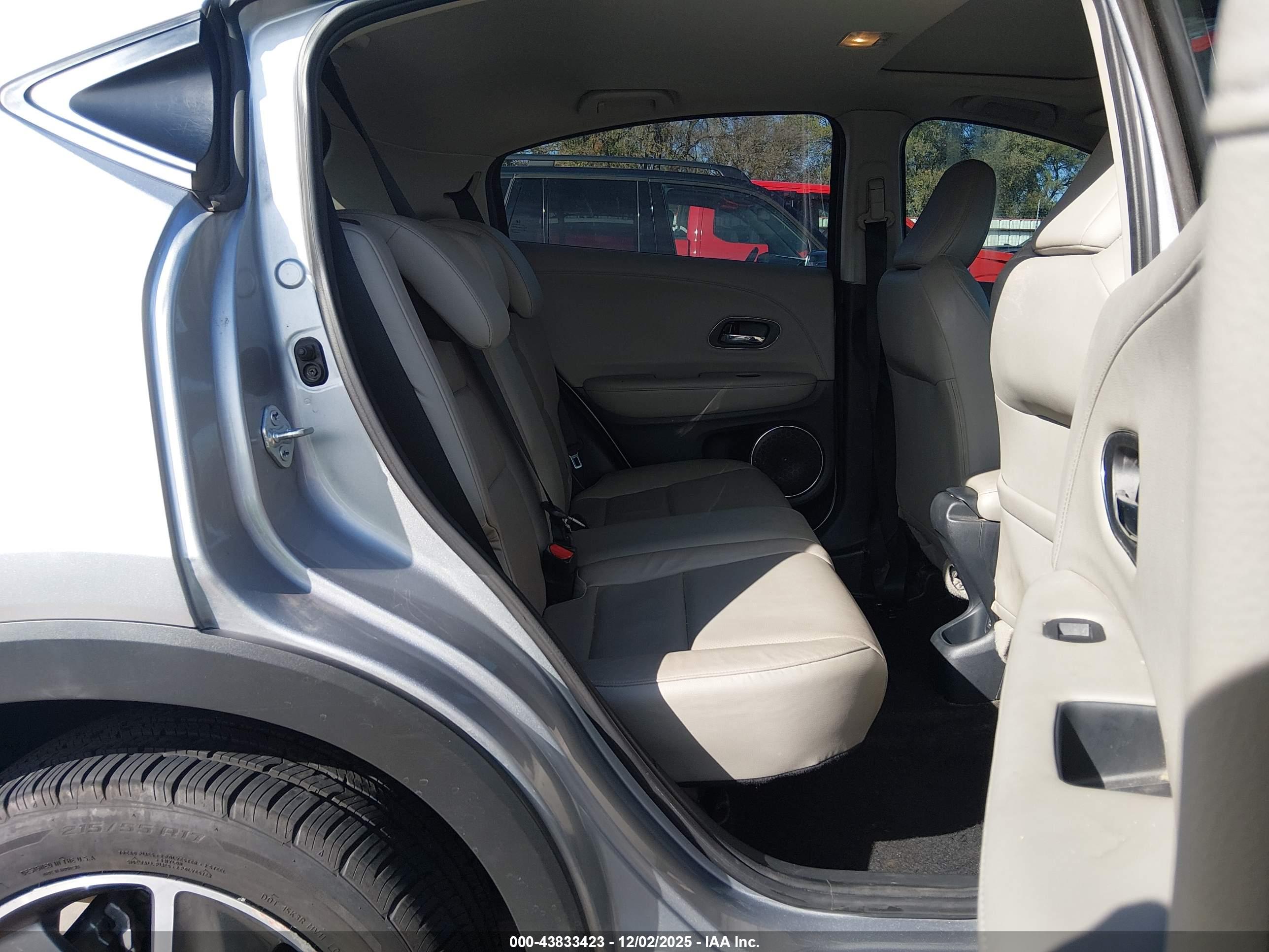 HONDA HR-V image 8