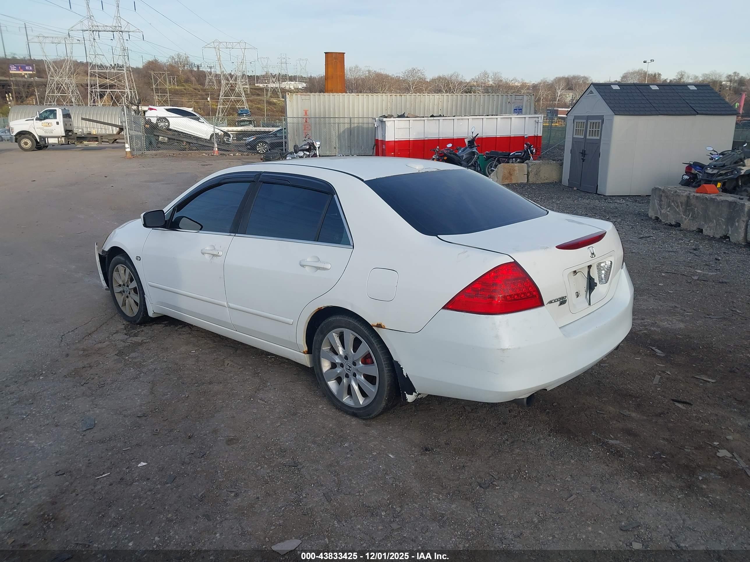 HONDA ACCORD image 3