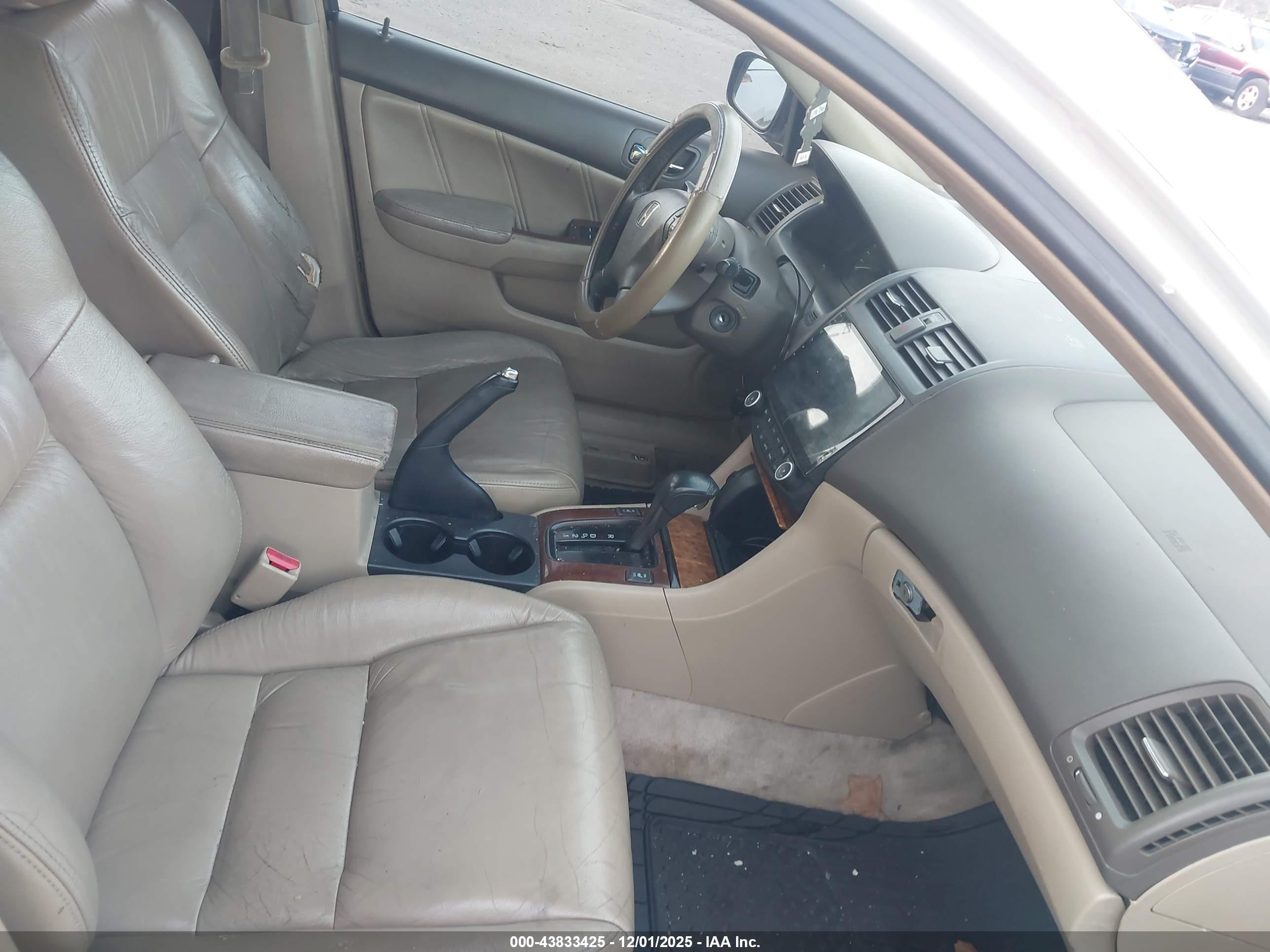 HONDA ACCORD image 5