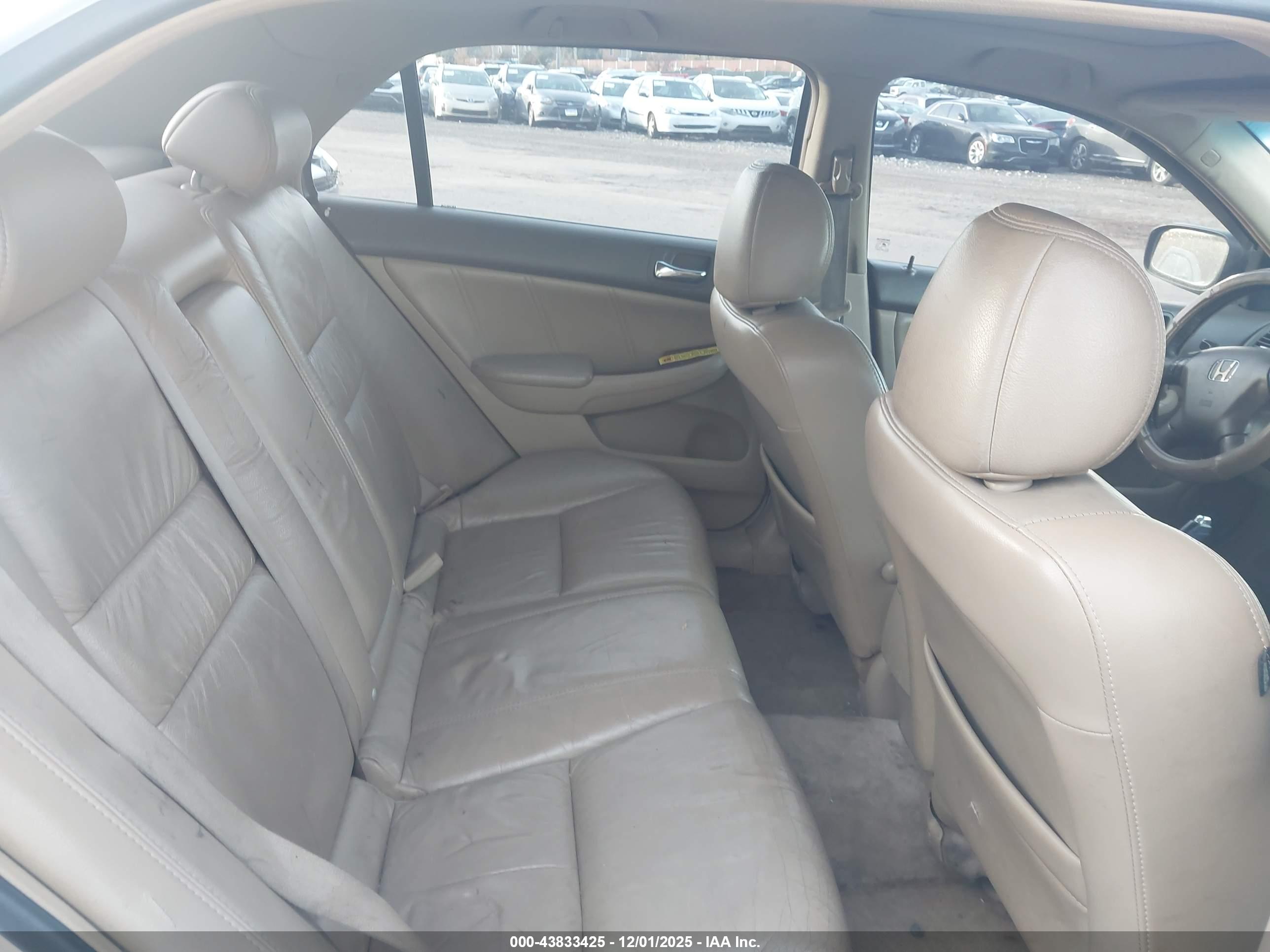 HONDA ACCORD image 8