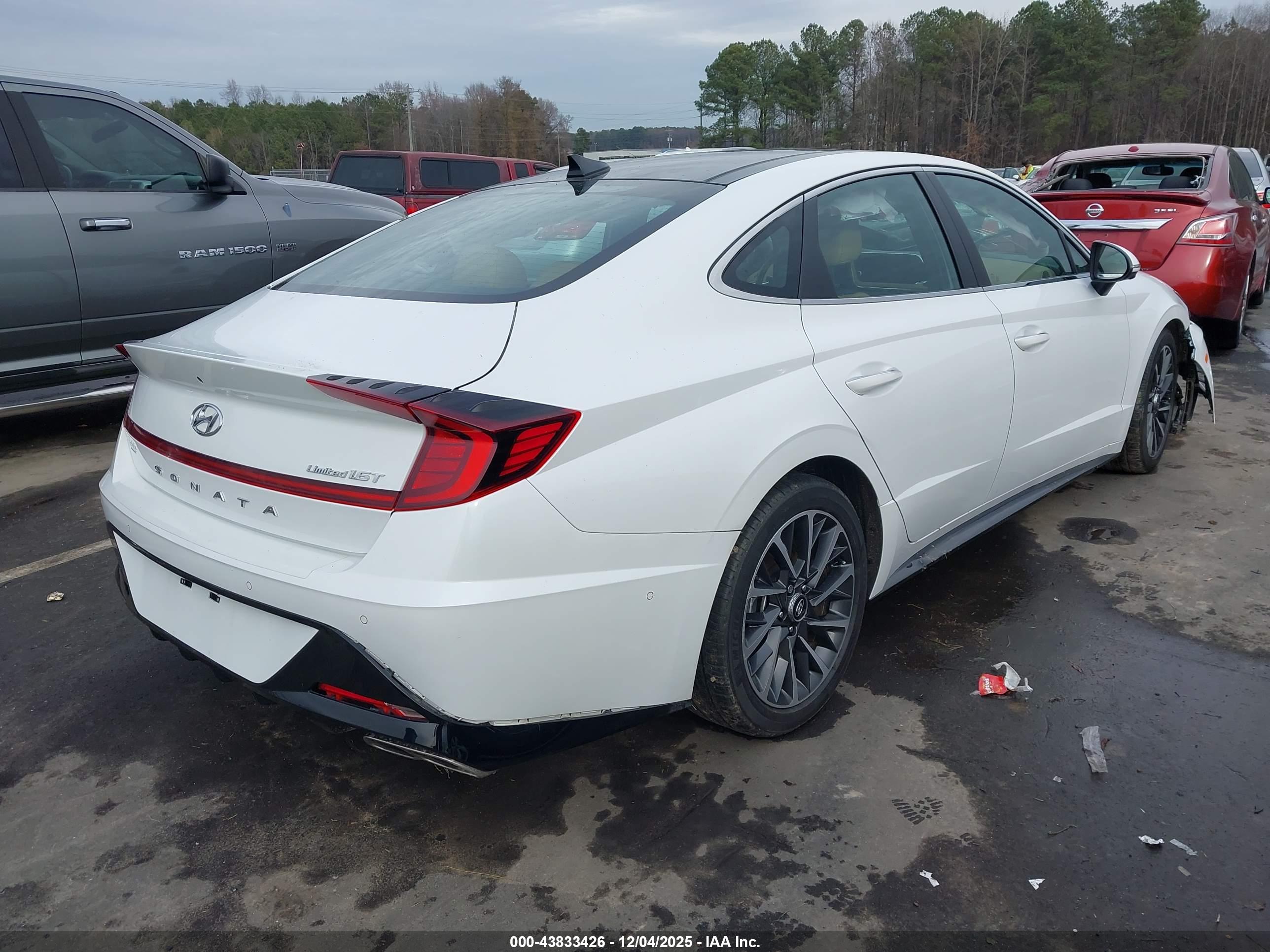 HYUNDAI SONATA image 4