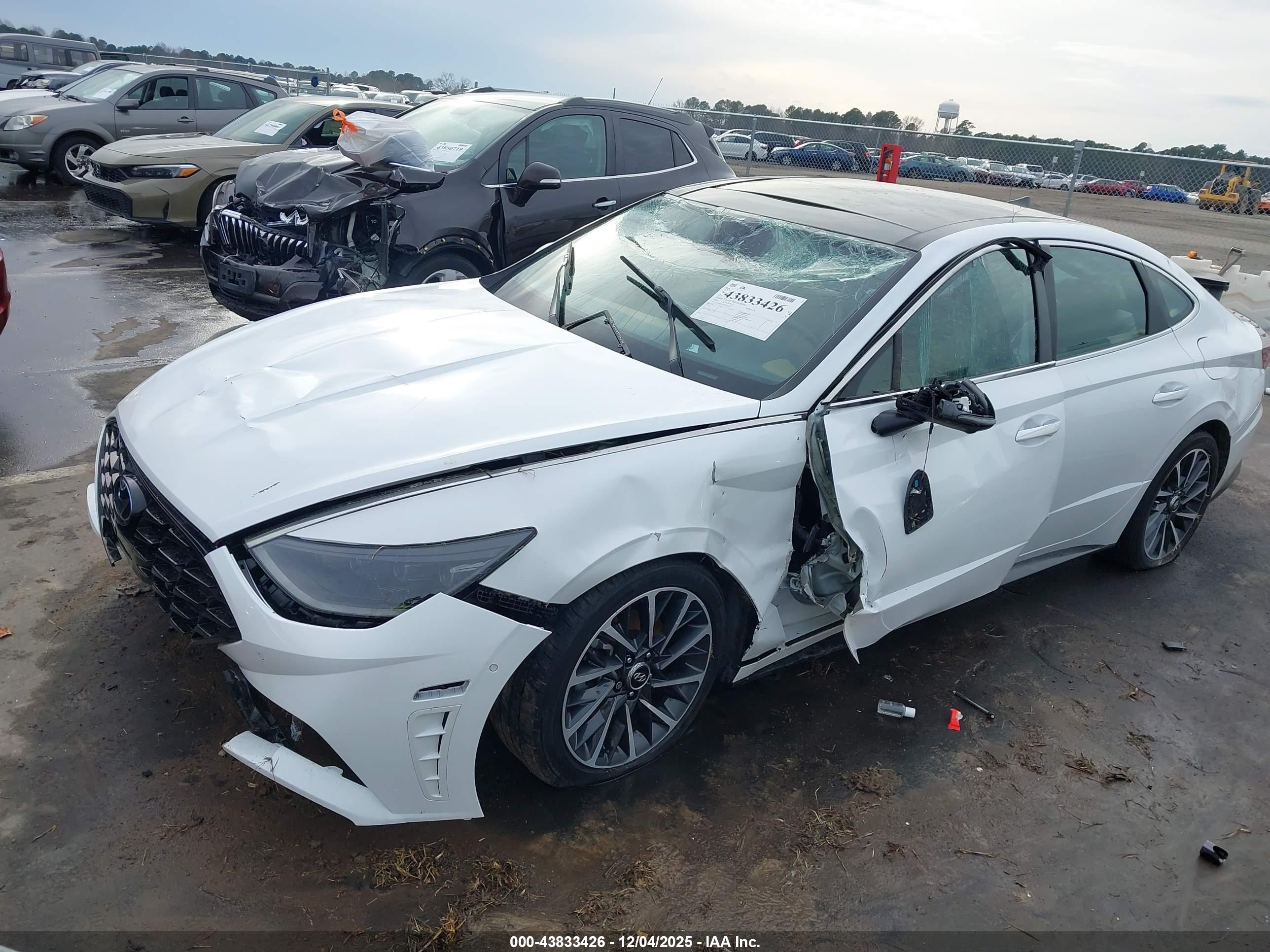 HYUNDAI SONATA image 6