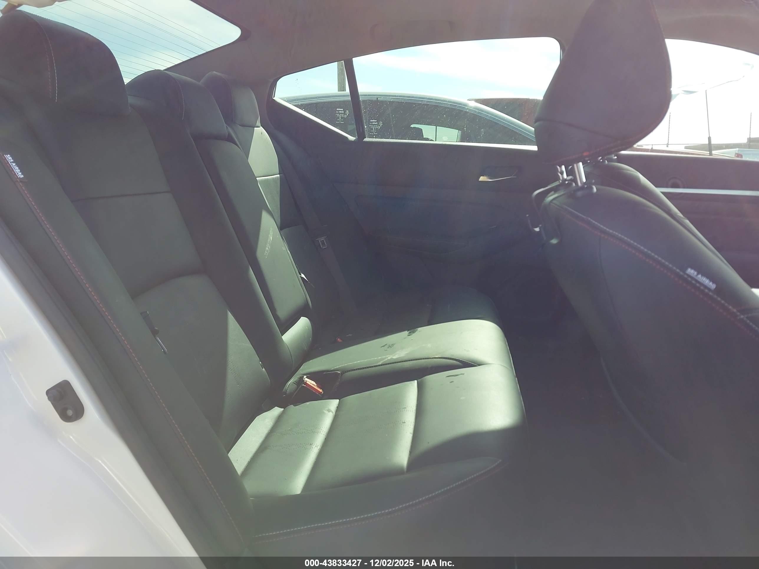 NISSAN ALTIMA image 8
