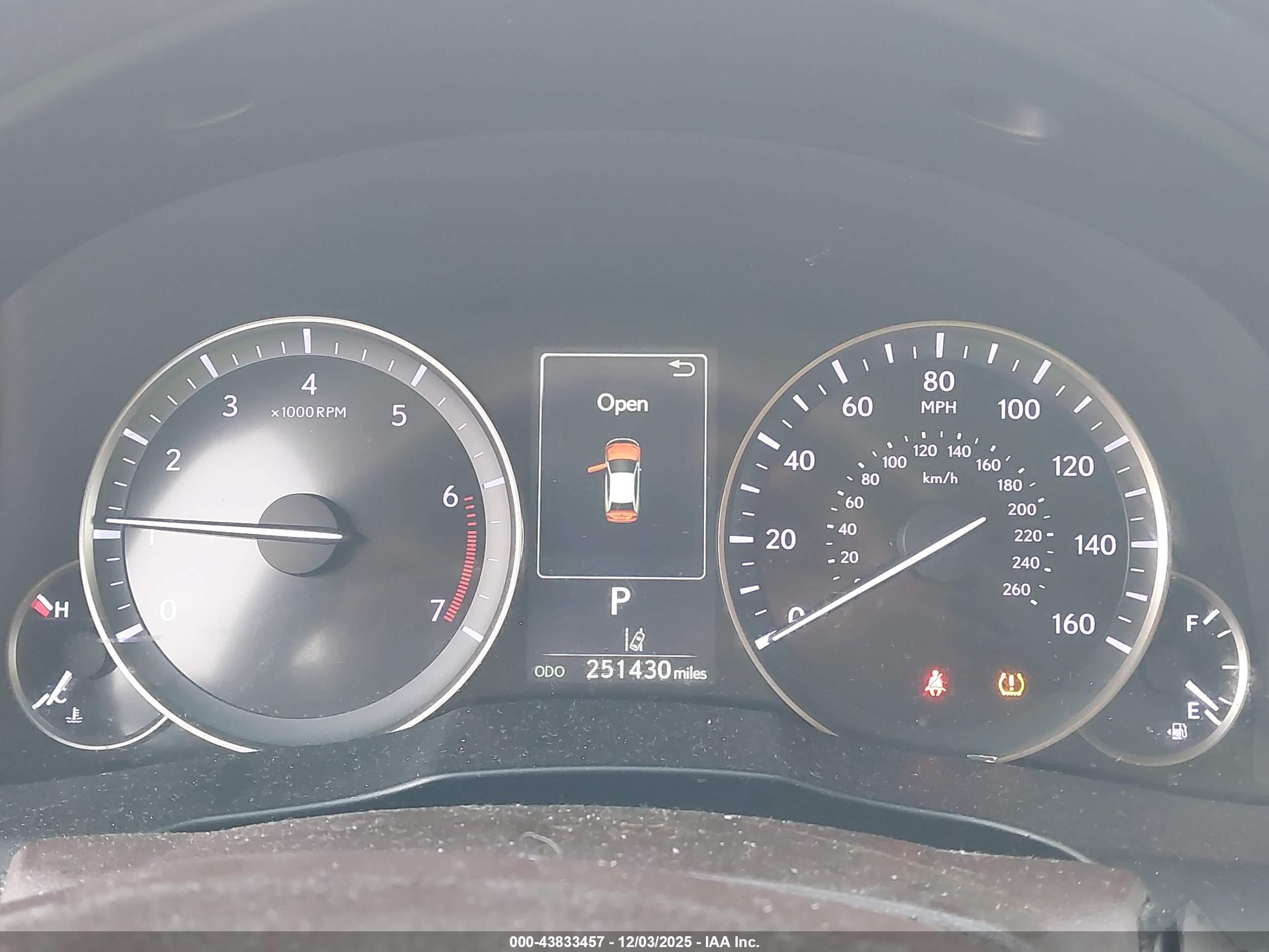 LEXUS ES image 7