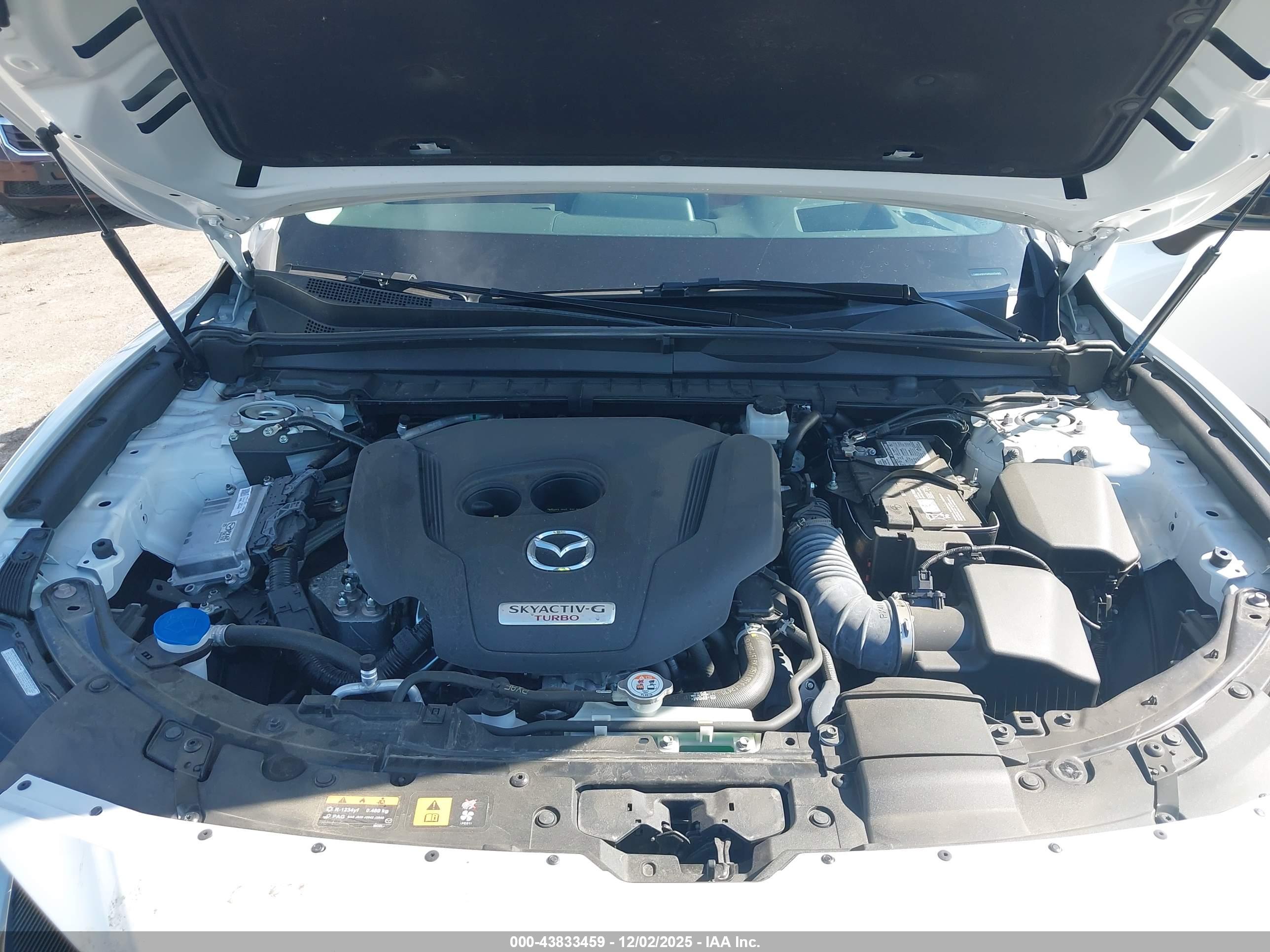 MAZDA CX-50 image 10
