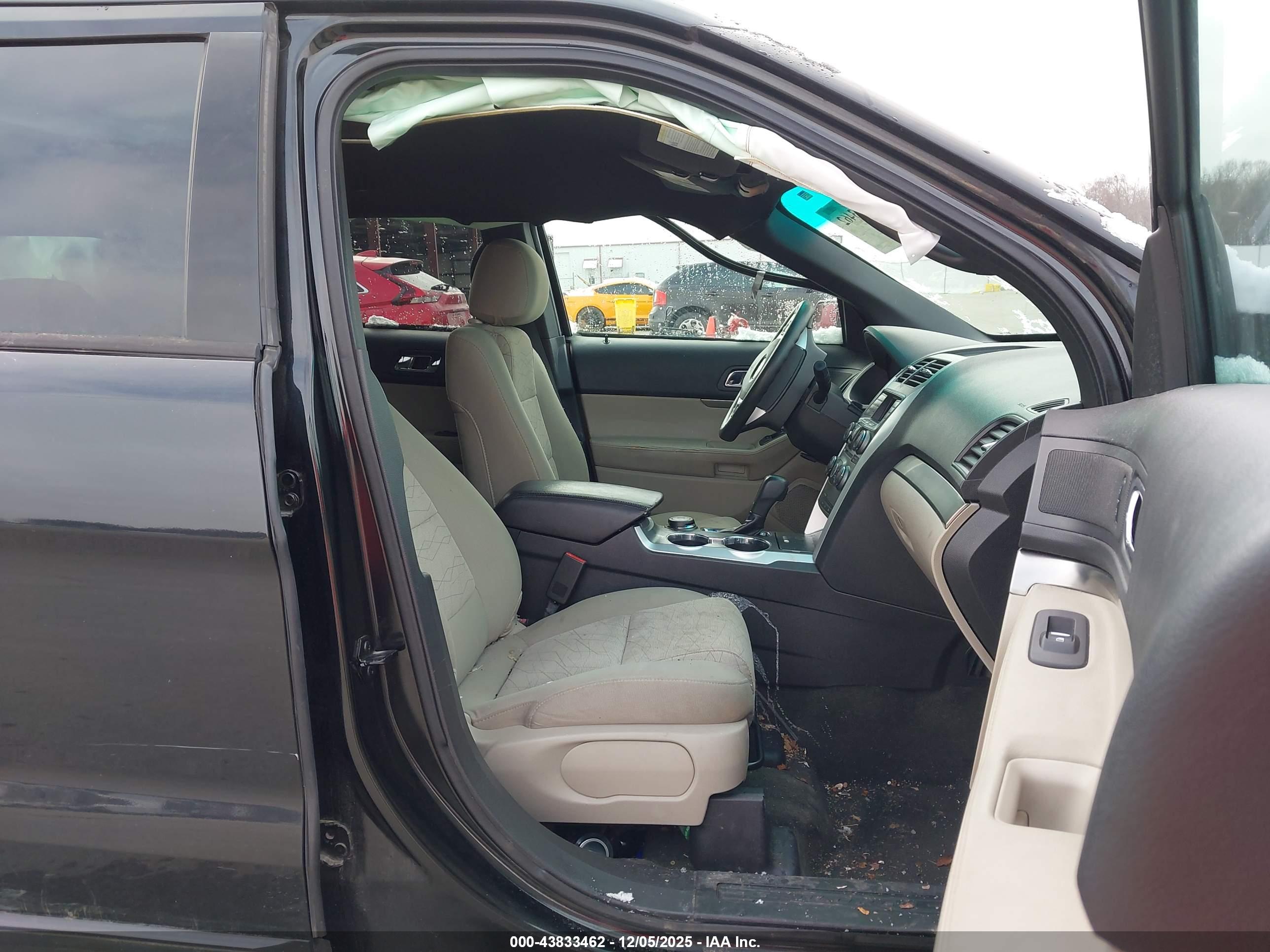 FORD EXPLORER image 5