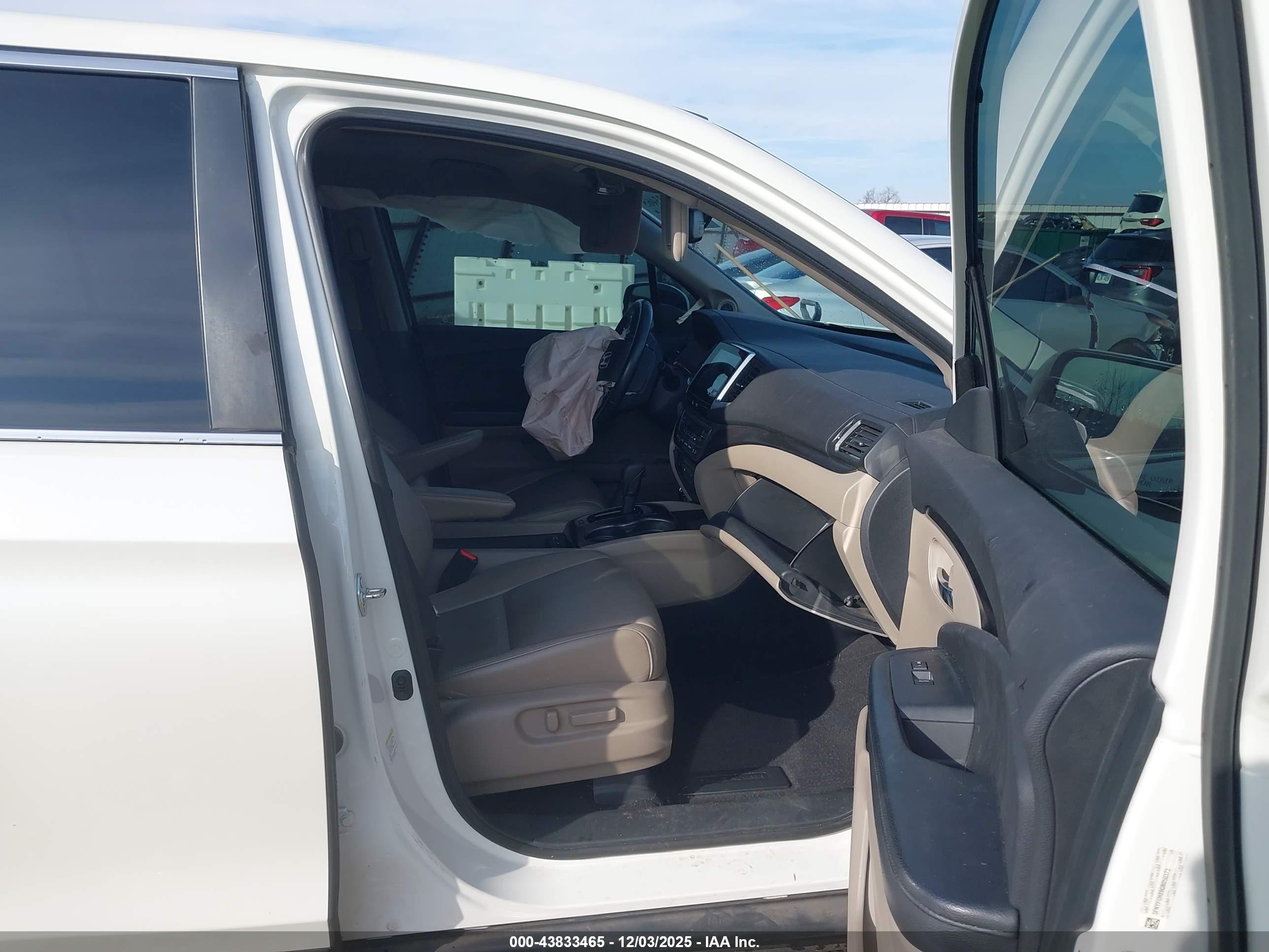 HONDA PILOT image 5