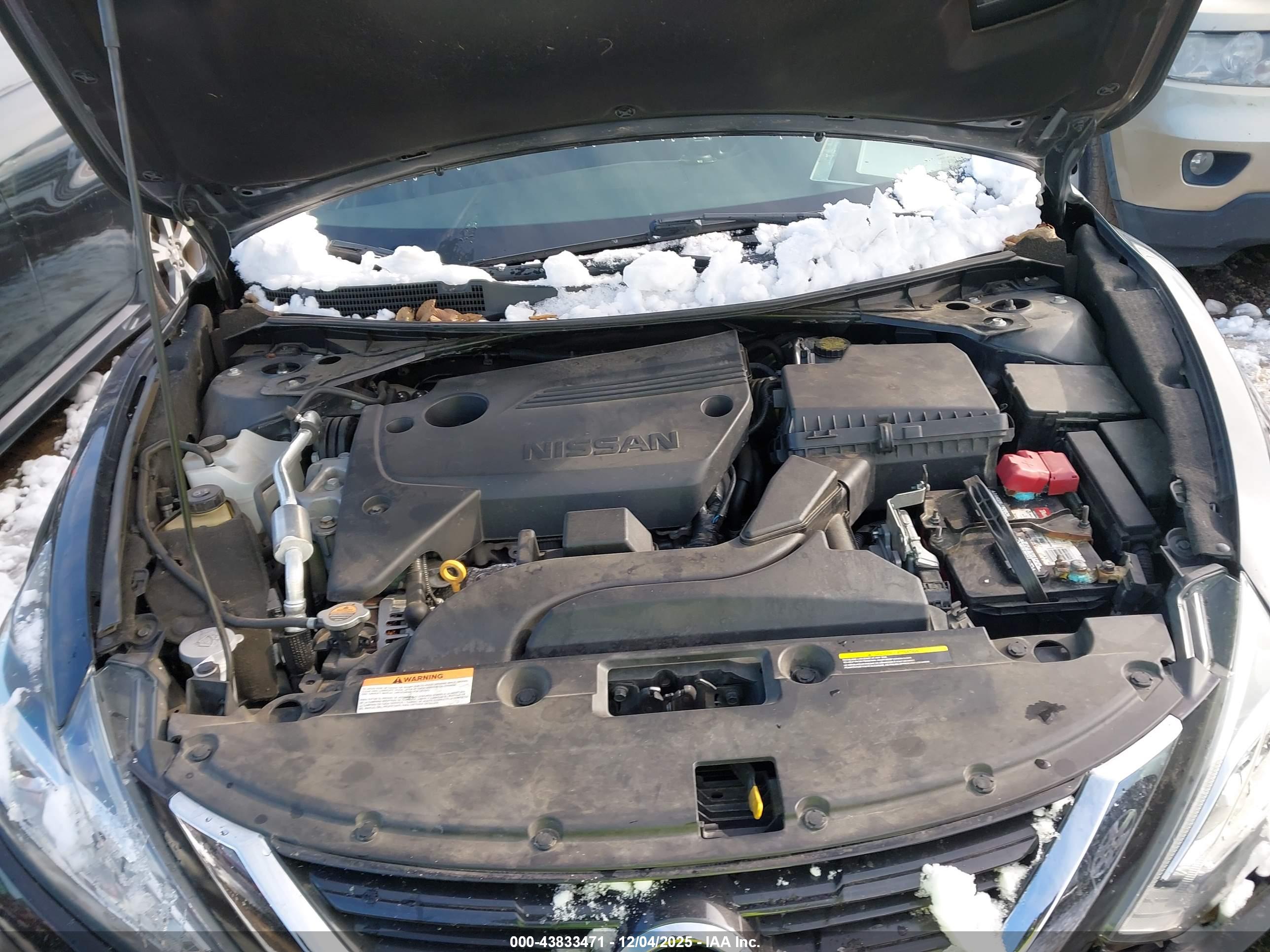 NISSAN ALTIMA image 10
