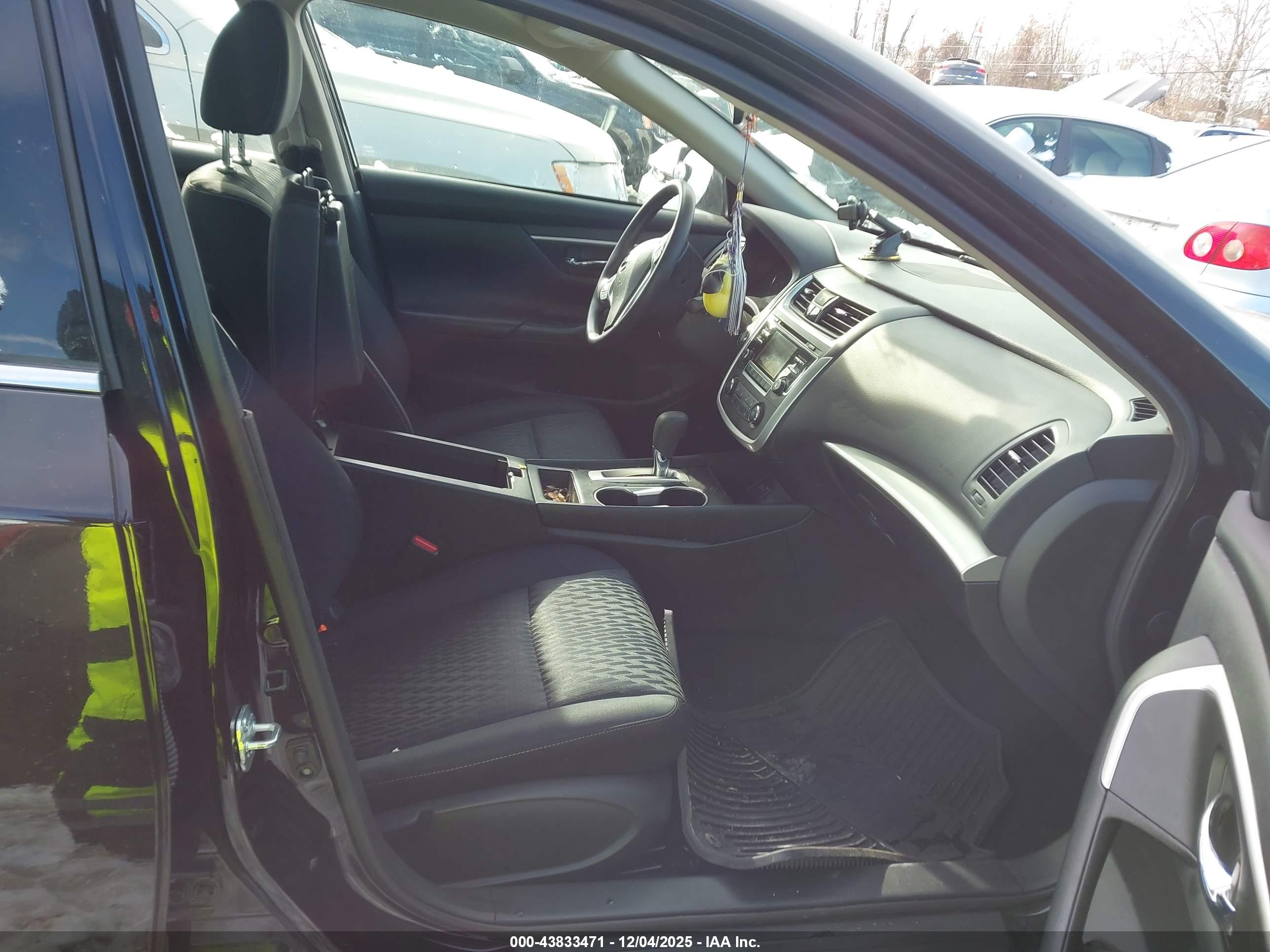 NISSAN ALTIMA image 5