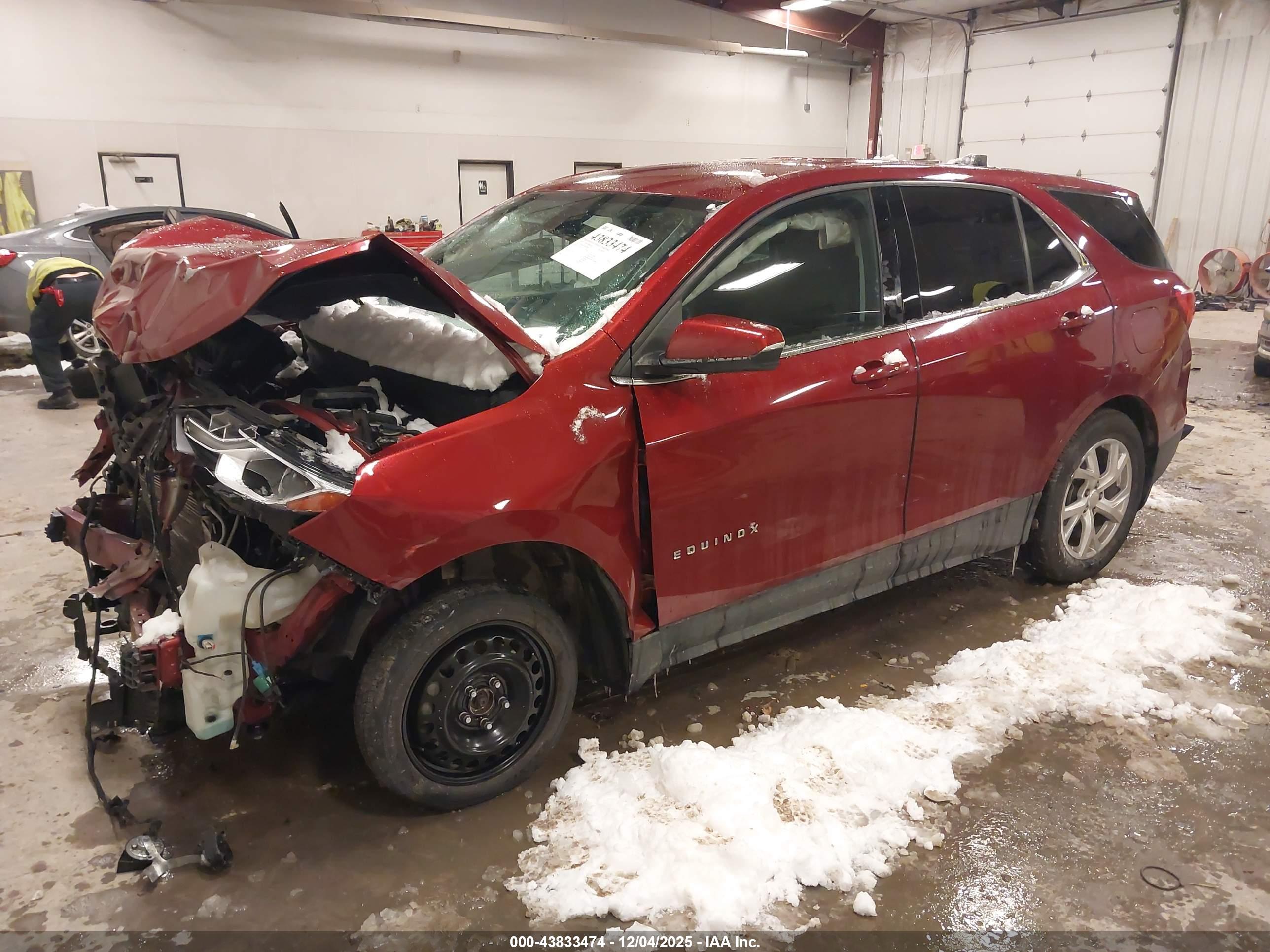 CHEVROLET EQUINOX image 2