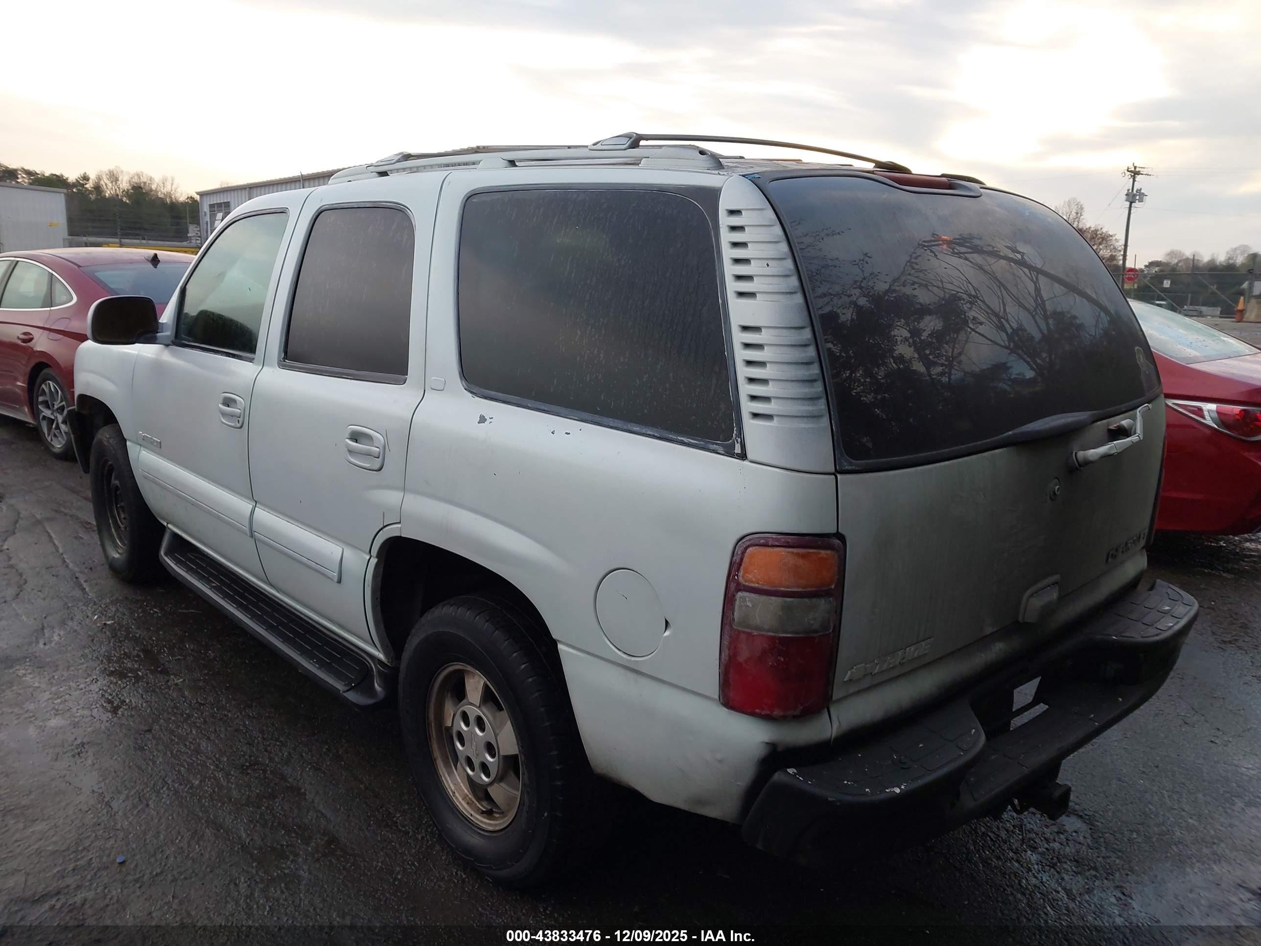 CHEVROLET TAHOE image 3