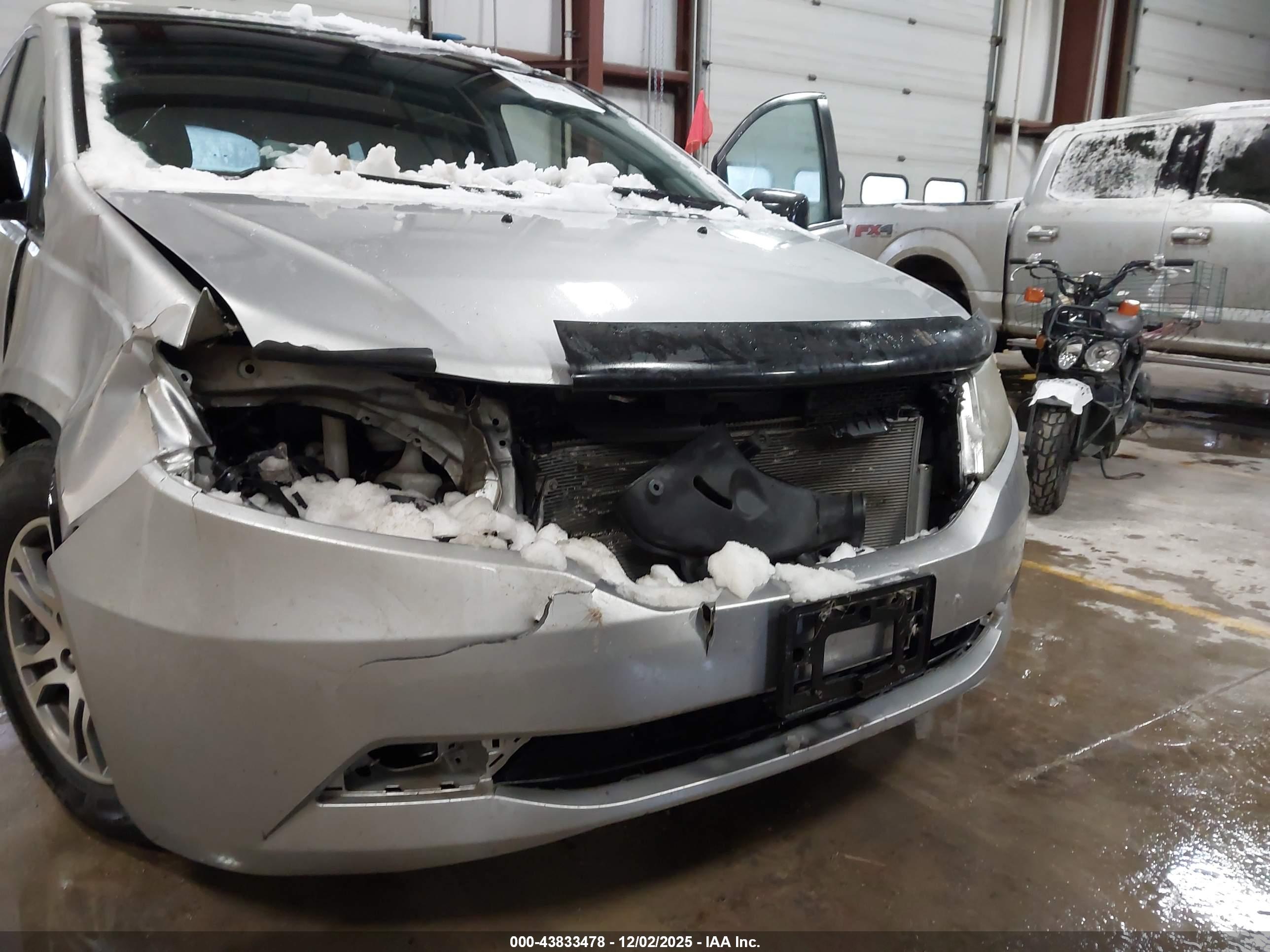 HONDA ODYSSEY image 6