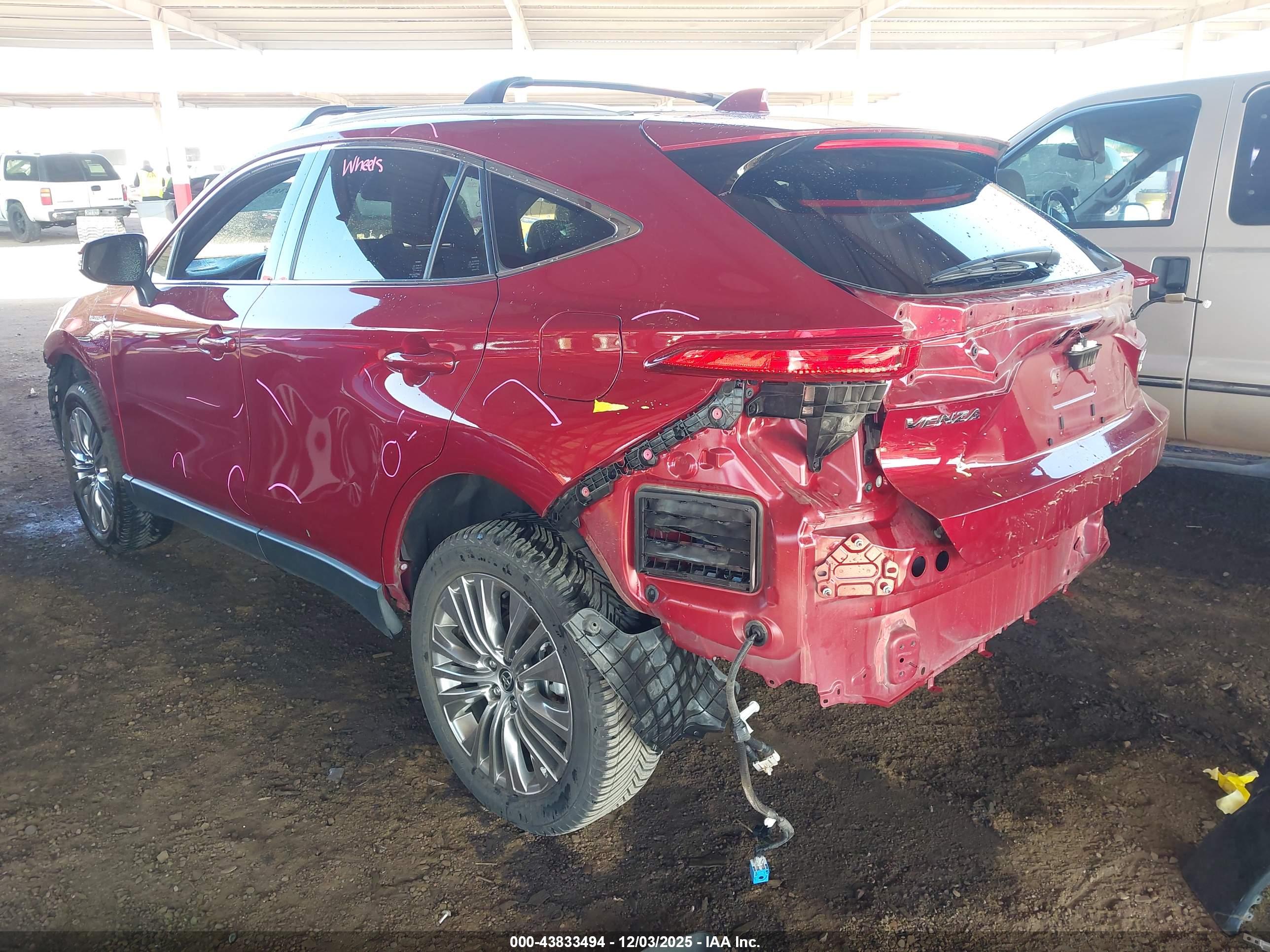 TOYOTA VENZA image 3