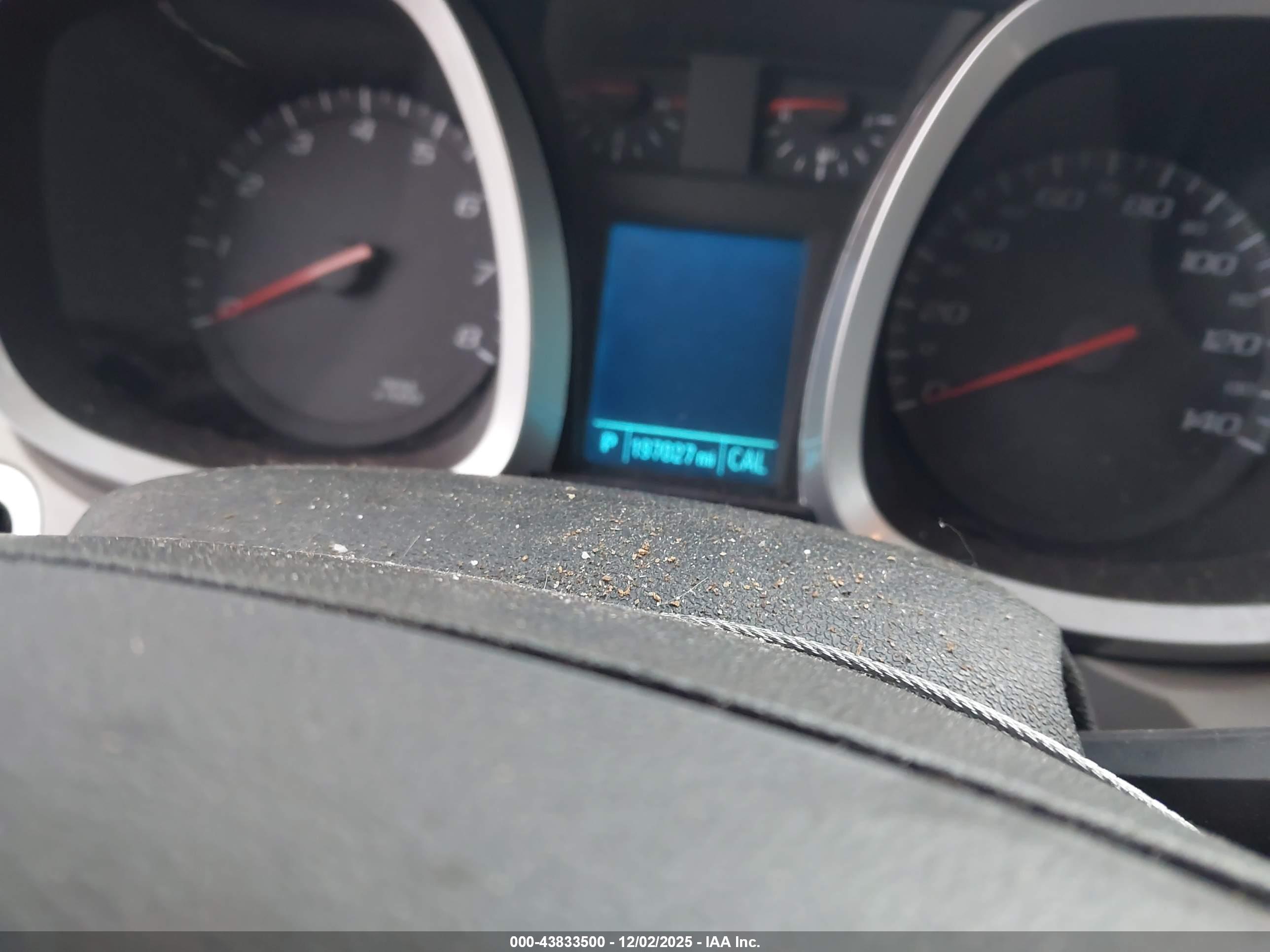 CHEVROLET EQUINOX image 7