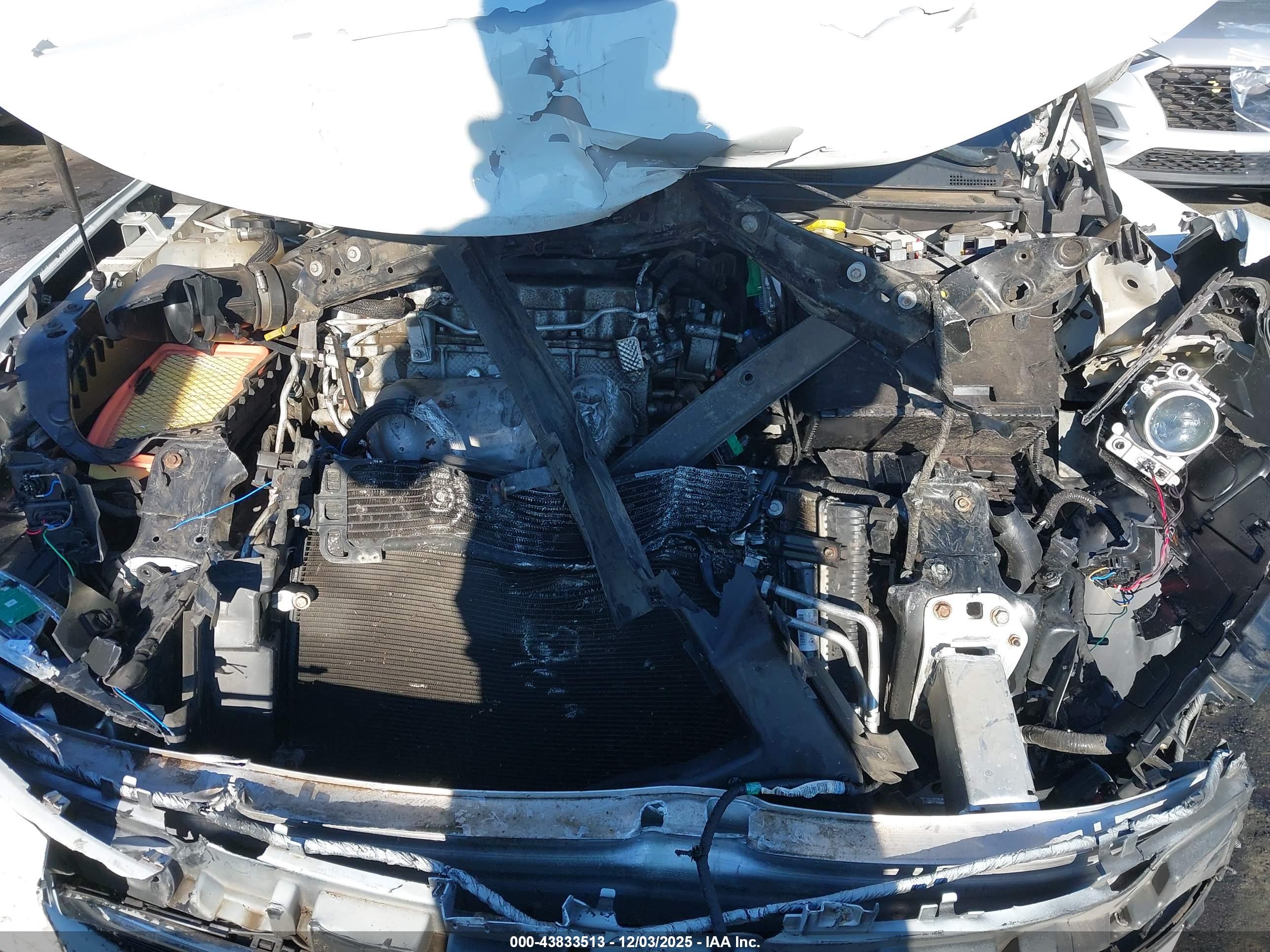 CHRYSLER 200 image 10