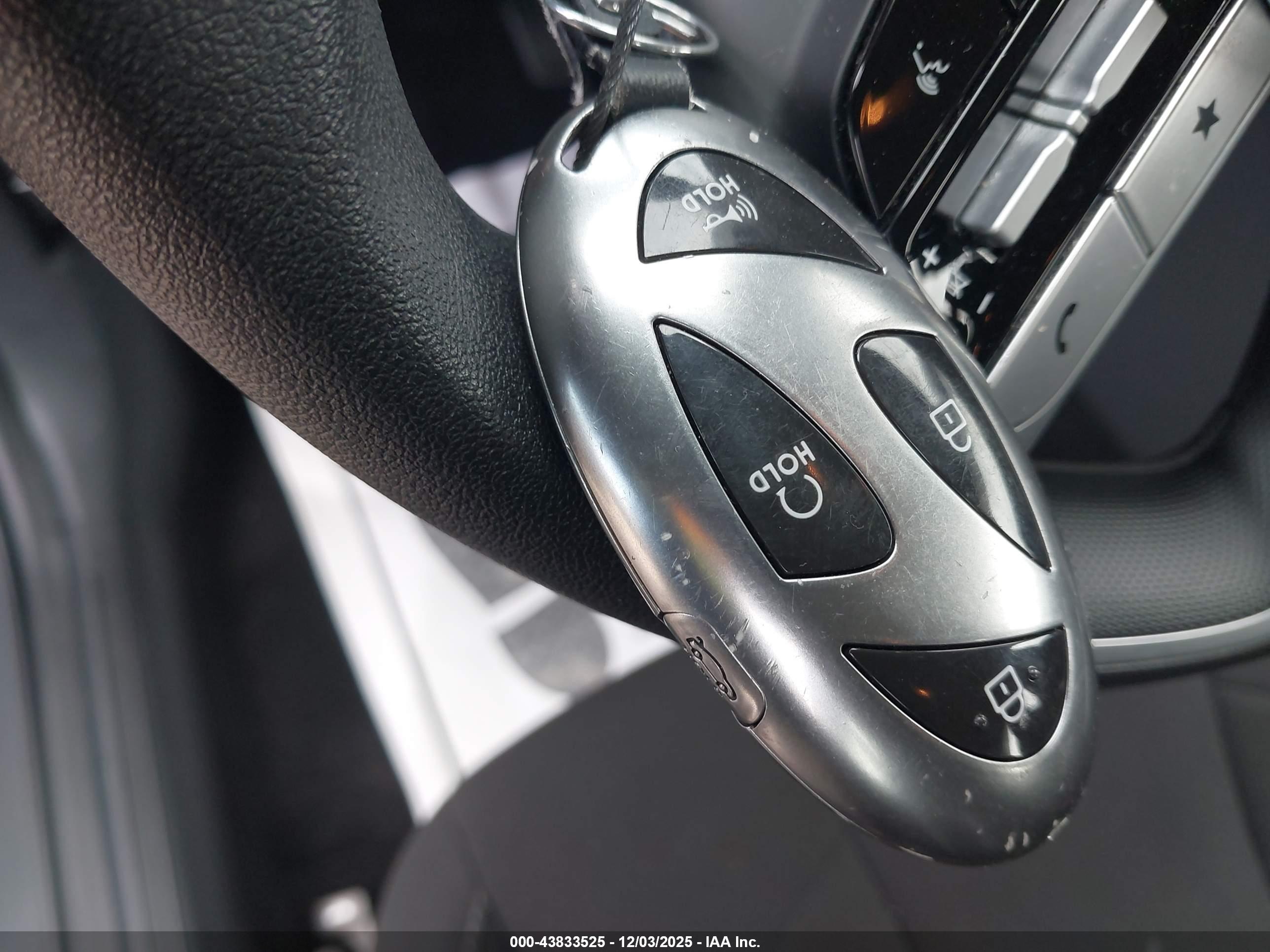 HYUNDAI ELANTRA image 11