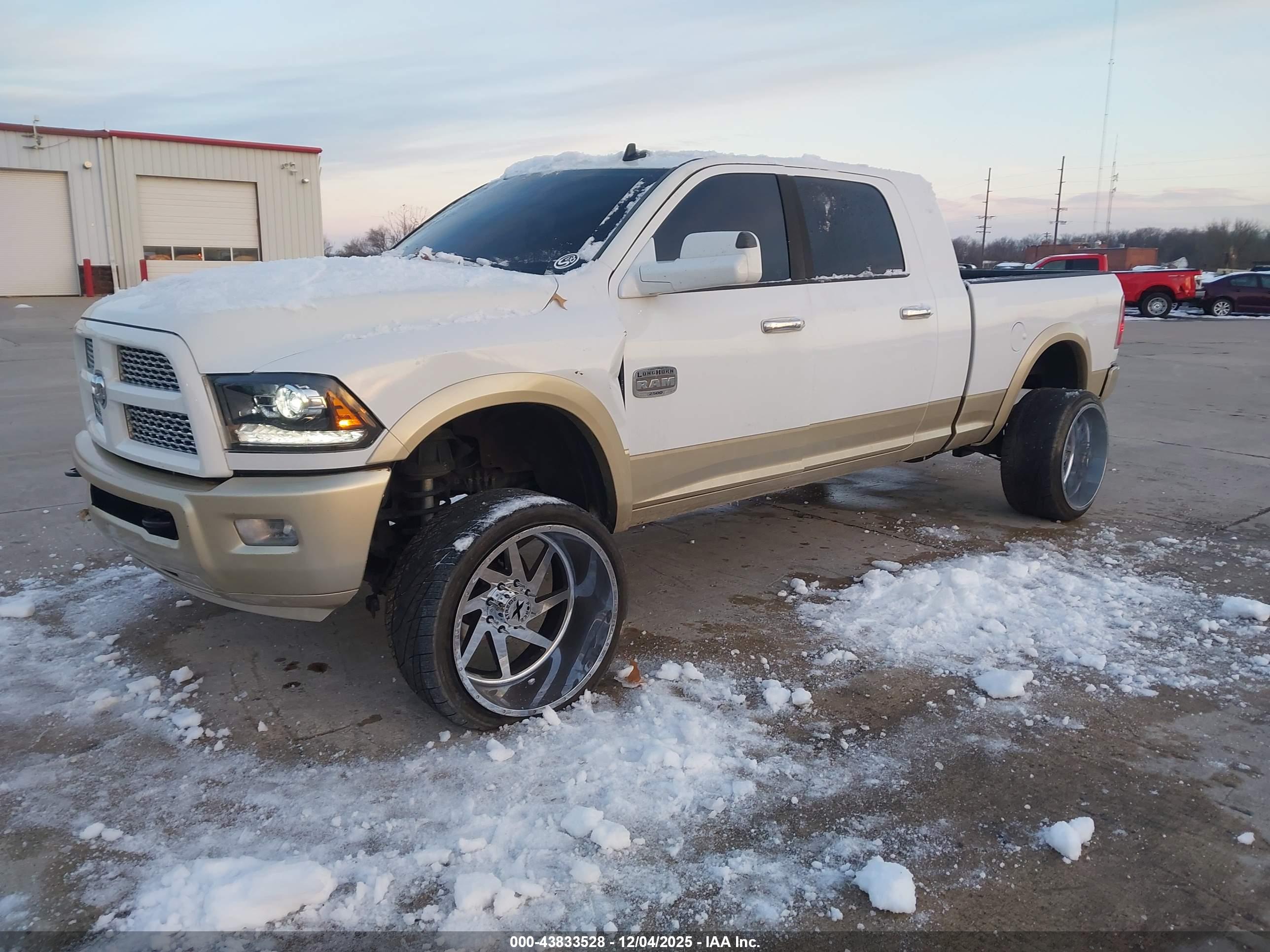 RAM 2500 image 2