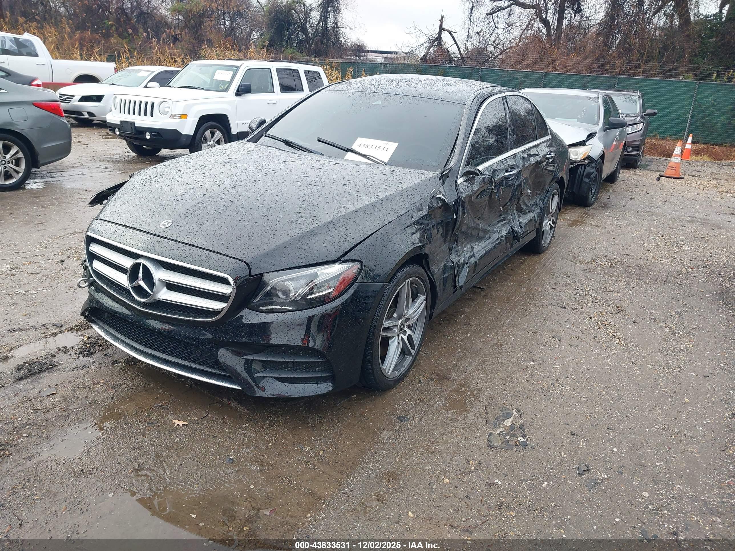 MERCEDES-BENZ E image 2