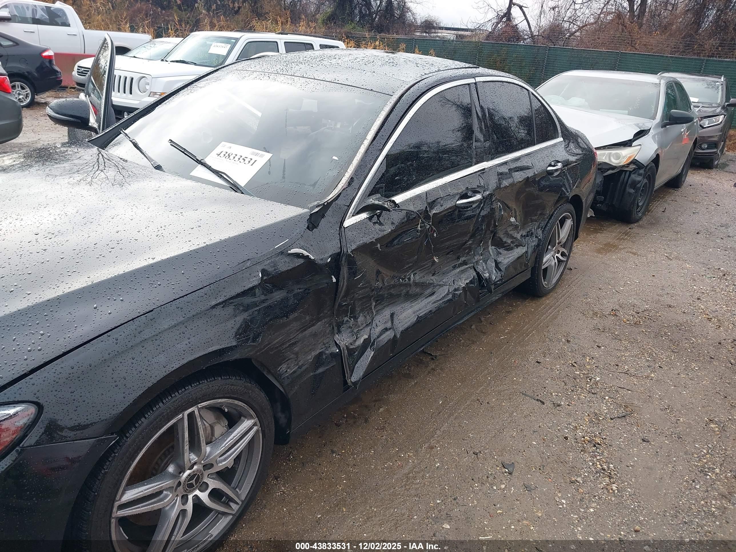 MERCEDES-BENZ E image 6