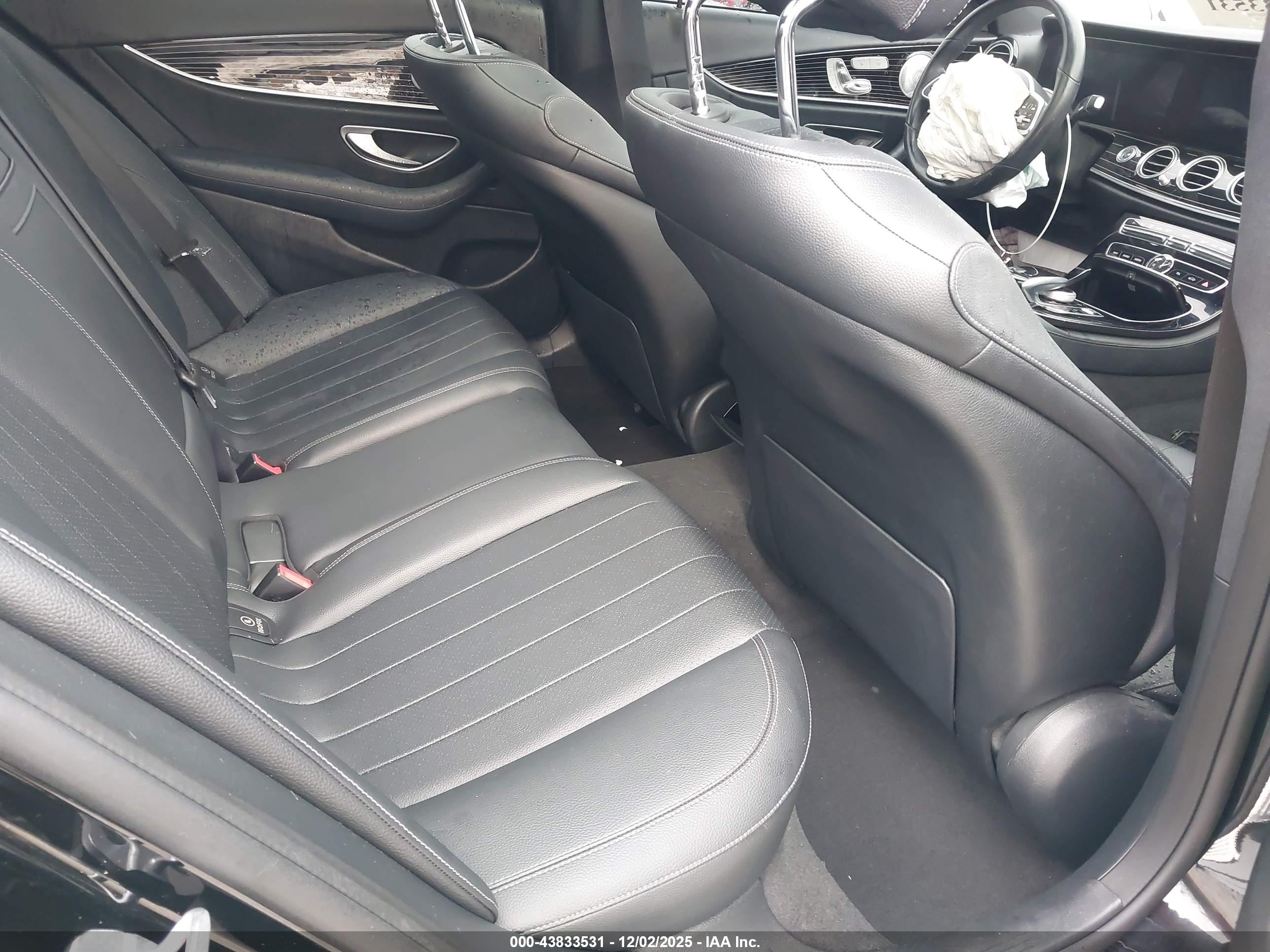 MERCEDES-BENZ E image 8