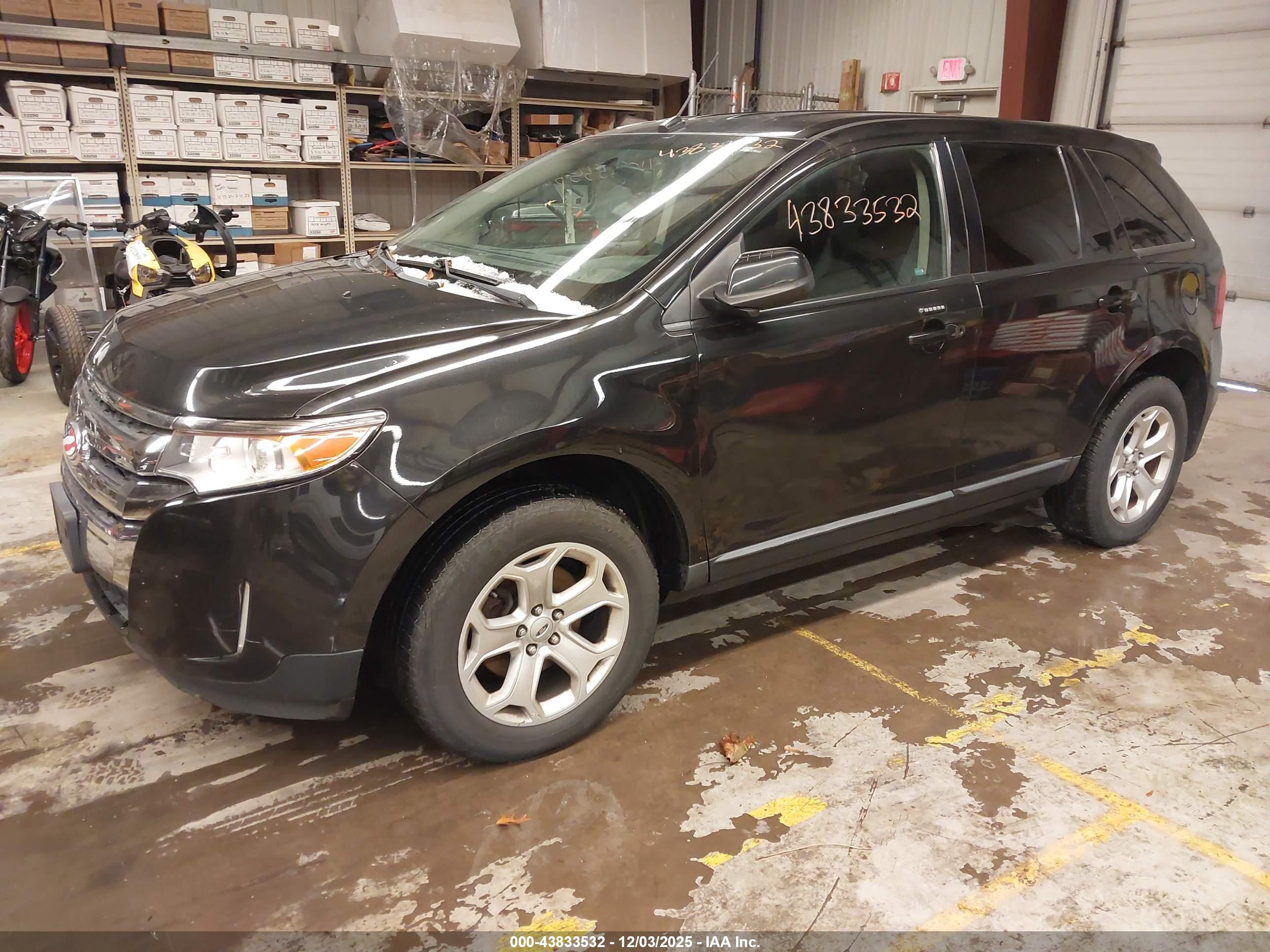 FORD EDGE image 2