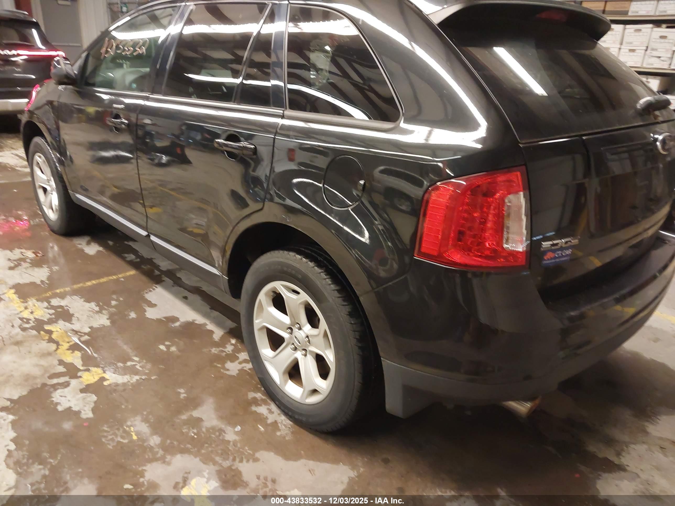 FORD EDGE image 3