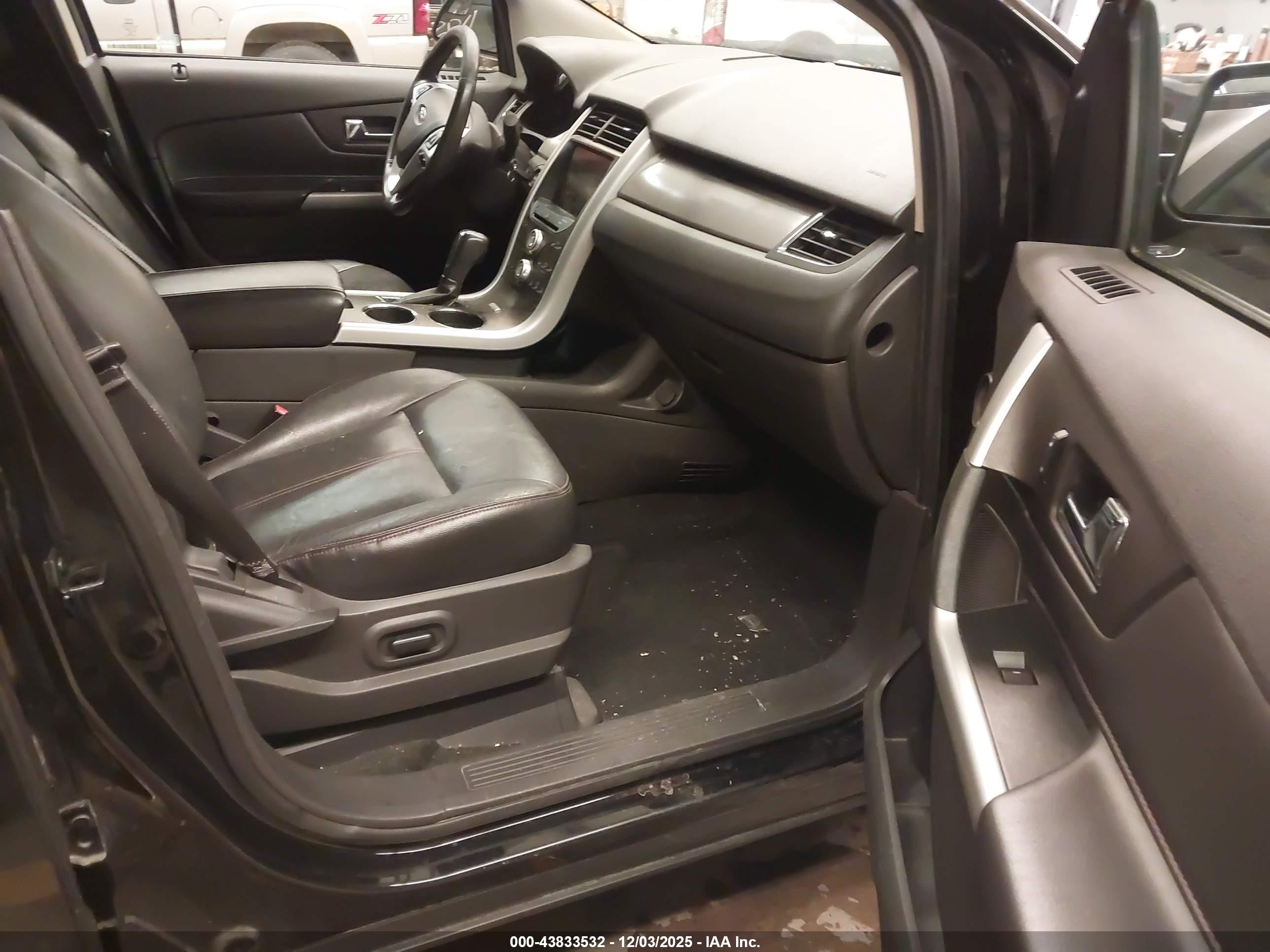 FORD EDGE image 5