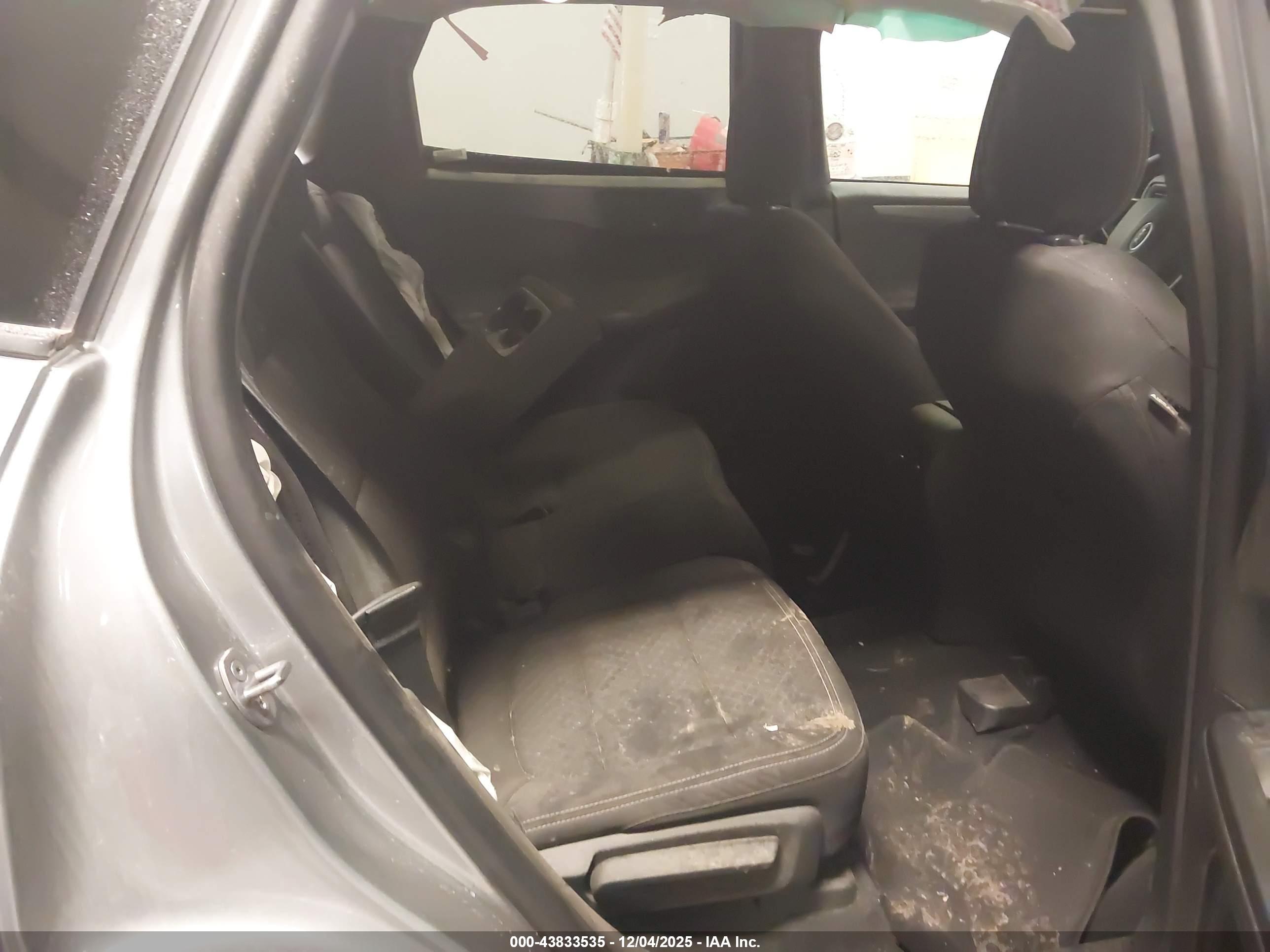 FORD ESCAPE image 8