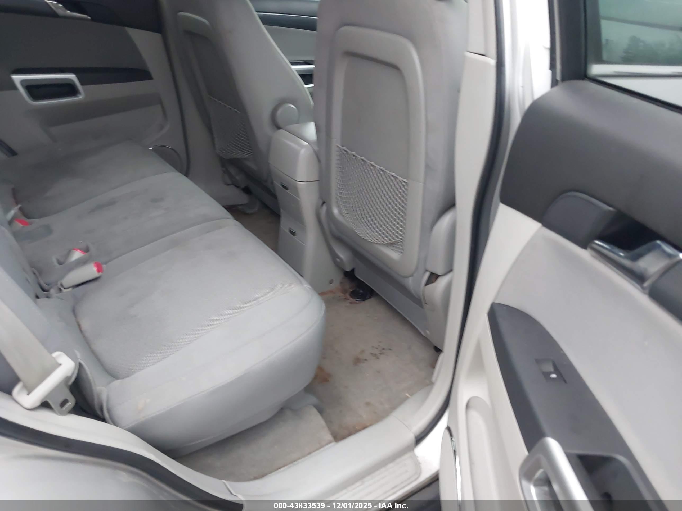 SATURN VUE image 8
