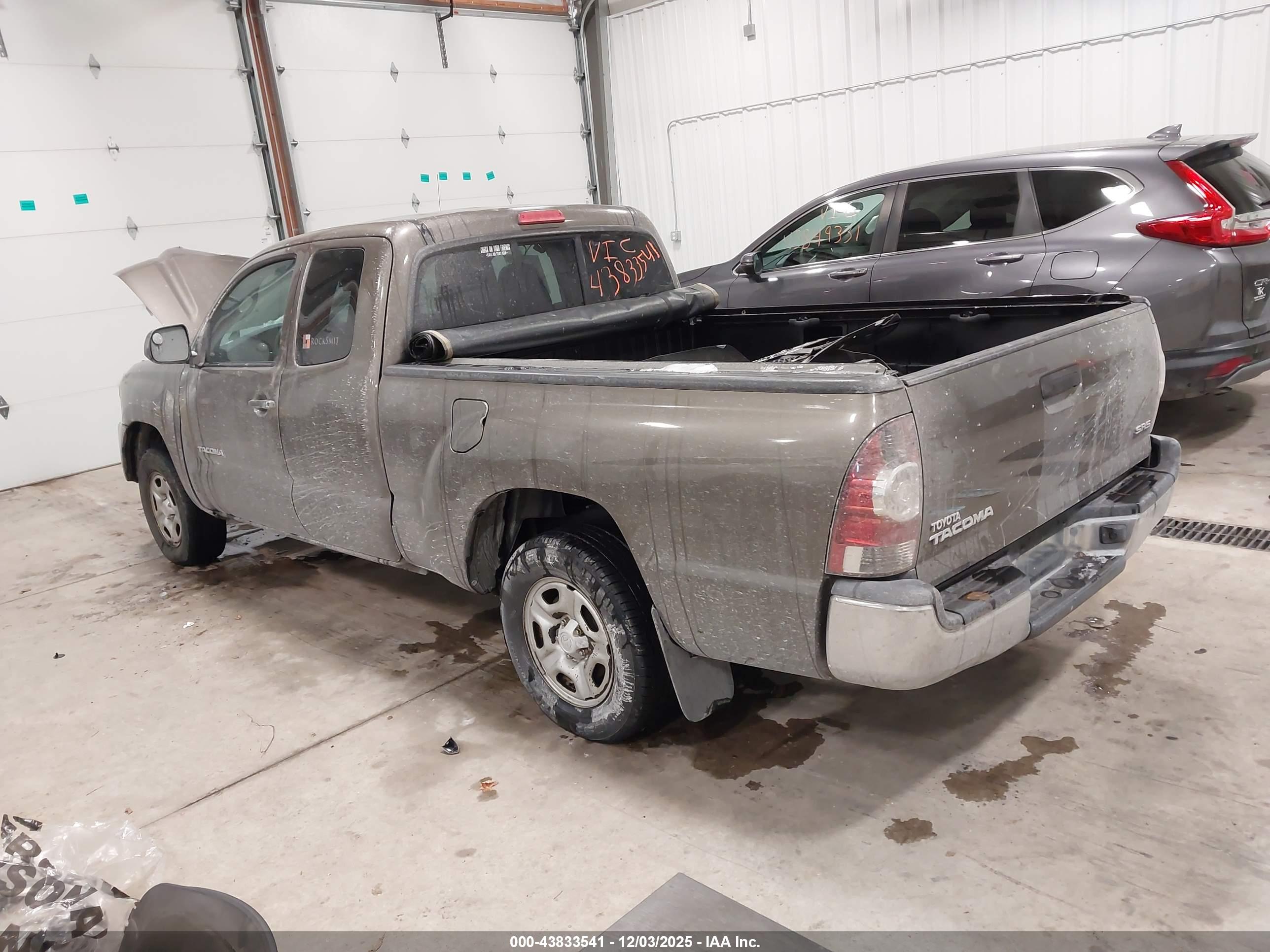 TOYOTA TACOMA image 3