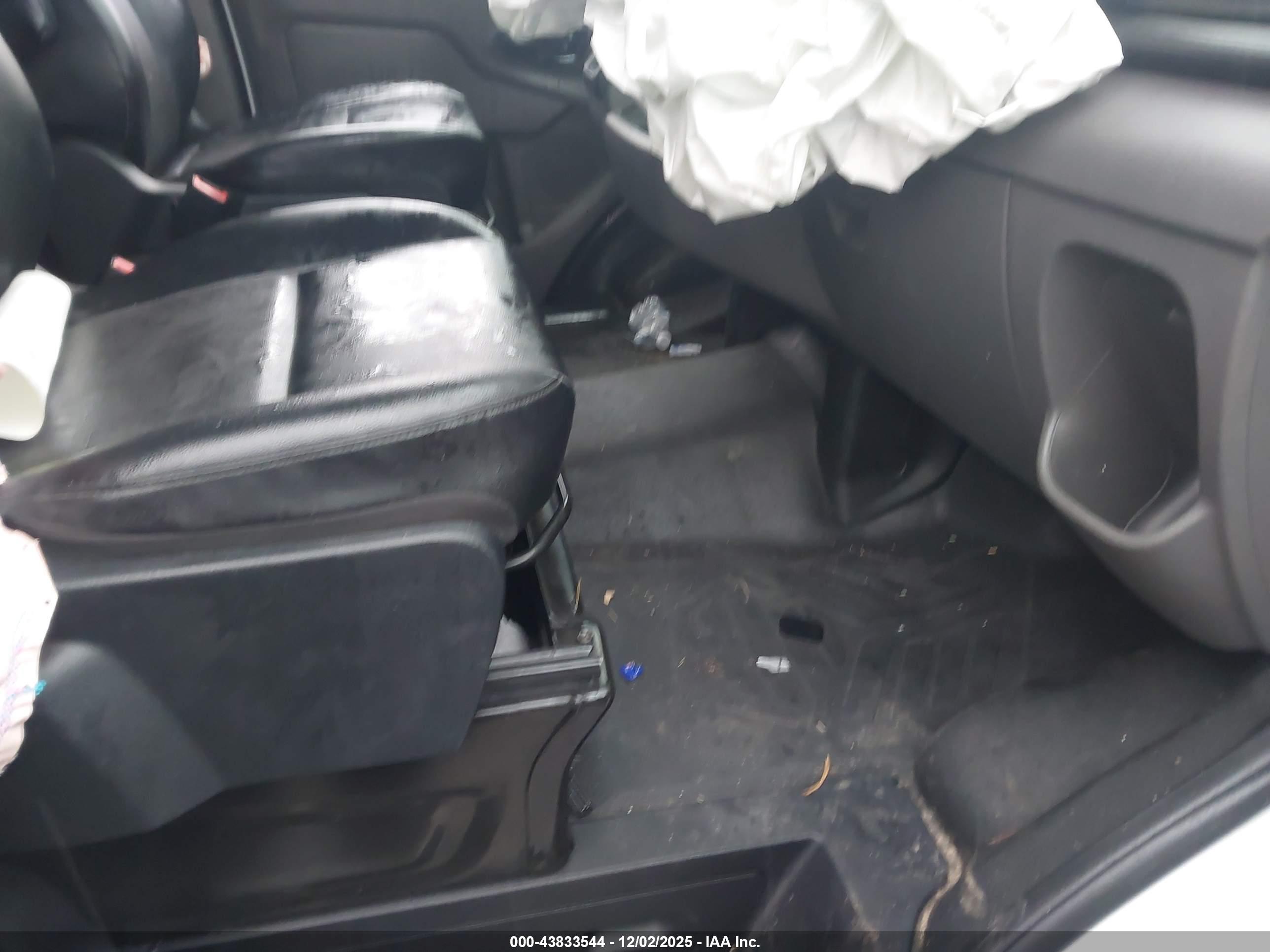 FORD TRANSIT-250 image 5