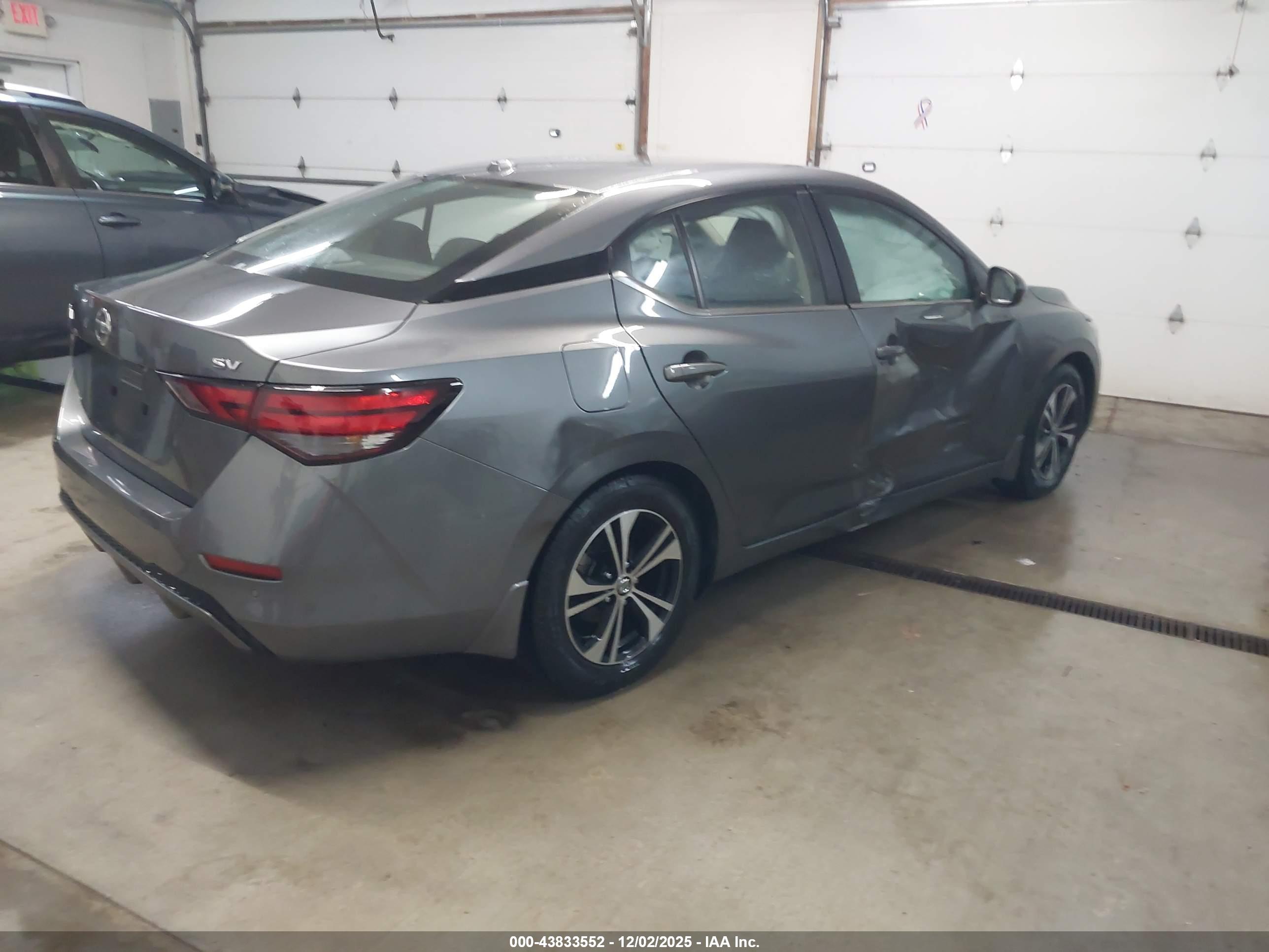 NISSAN SENTRA image 4