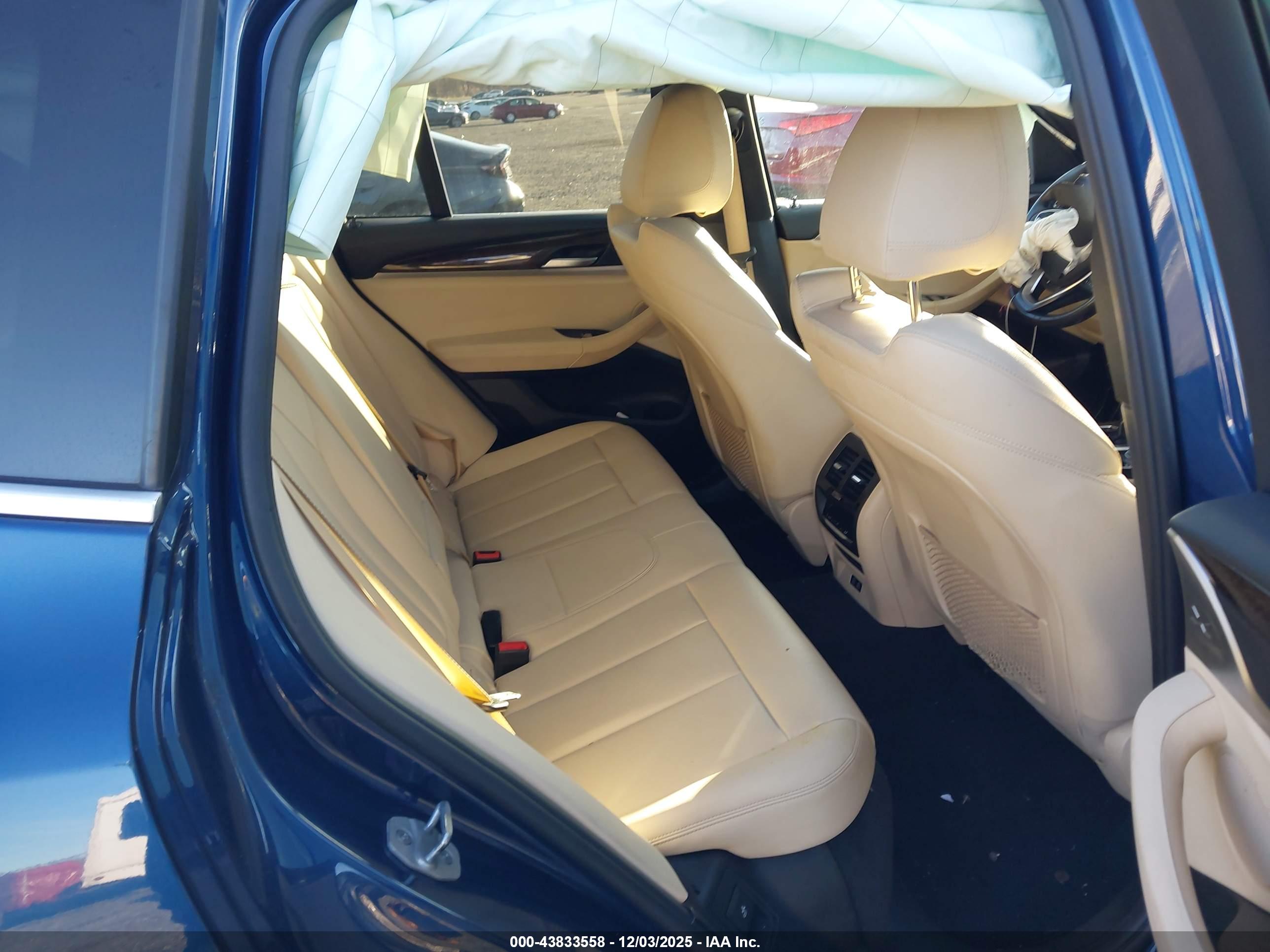 BMW X3 image 8