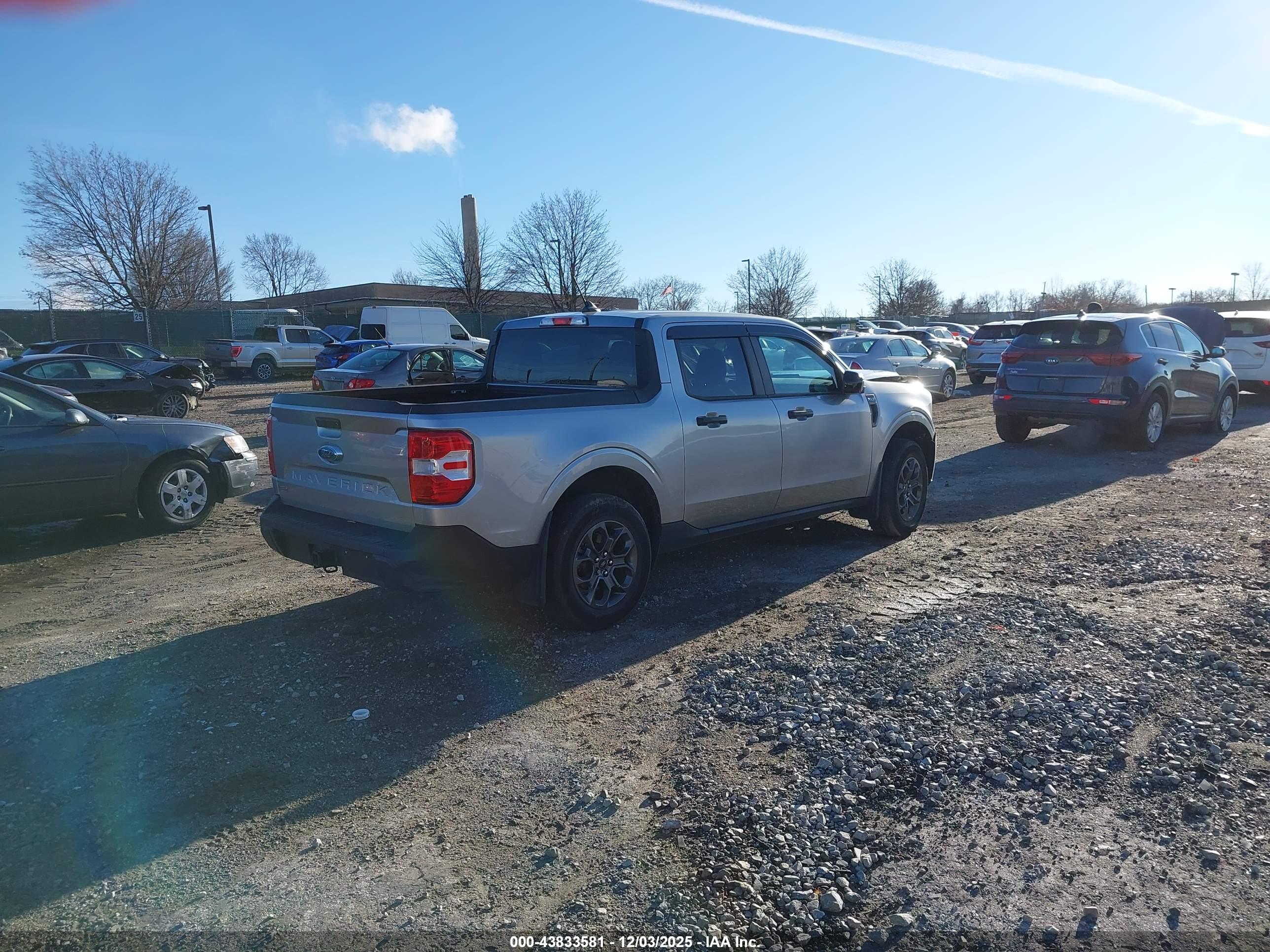 FORD MAVERICK image 4