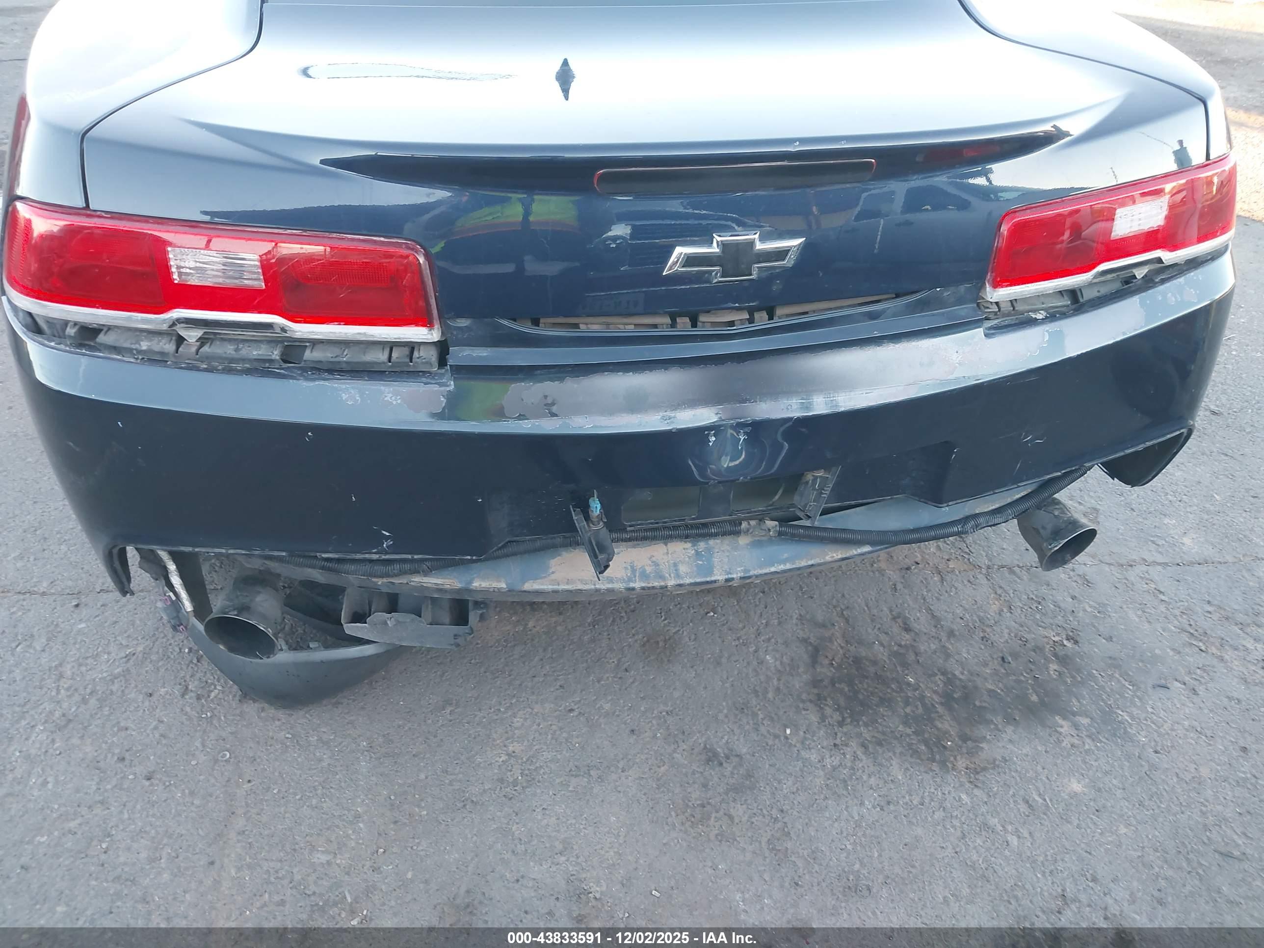 CHEVROLET CAMARO image 6