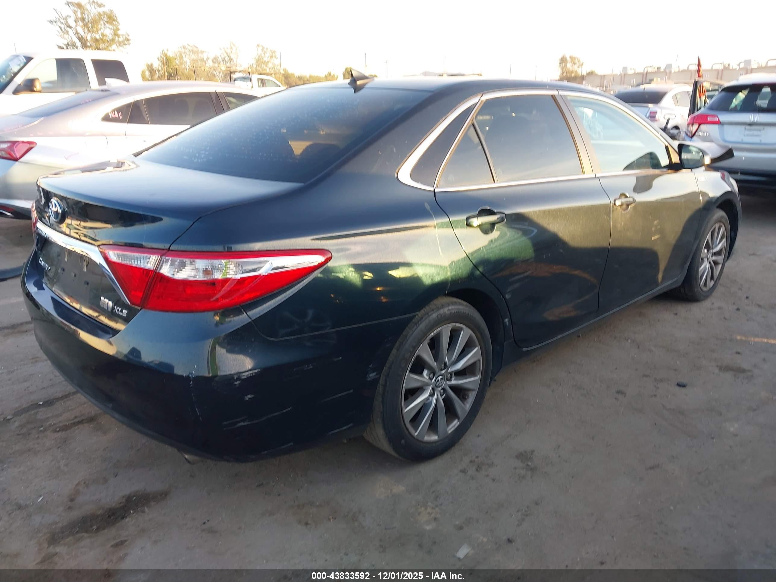 TOYOTA CAMRY image 4