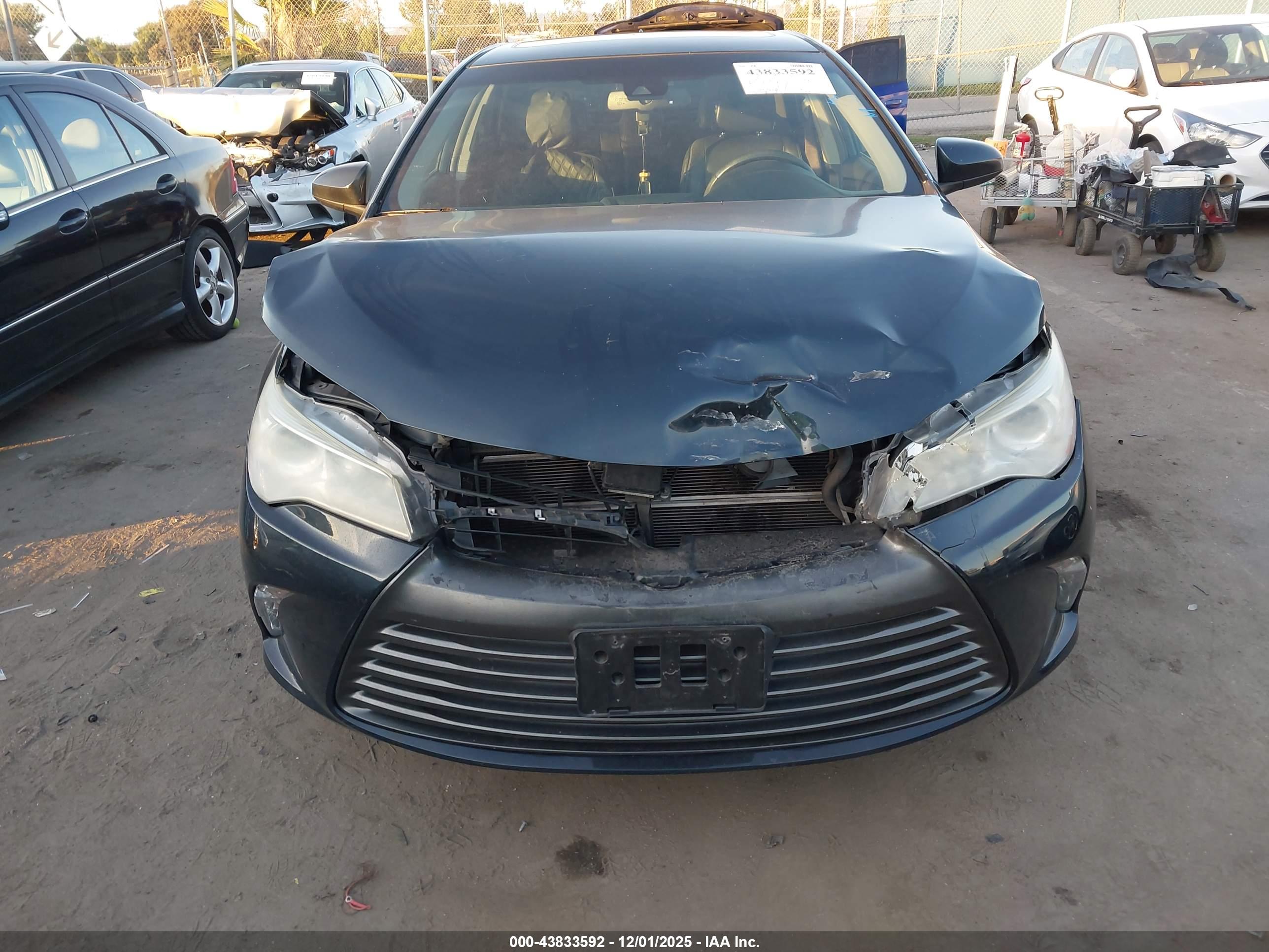 TOYOTA CAMRY image 6