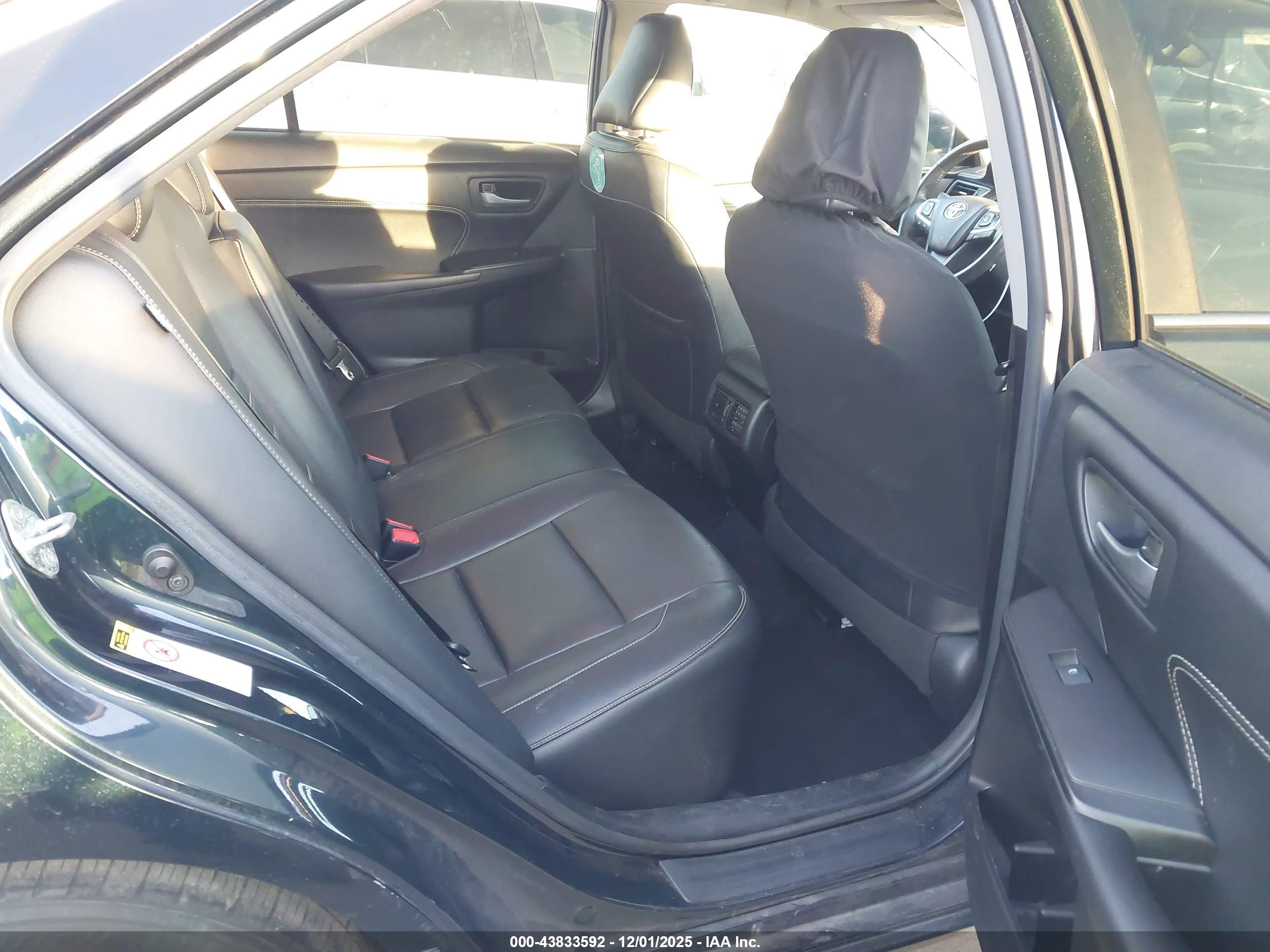 TOYOTA CAMRY image 8