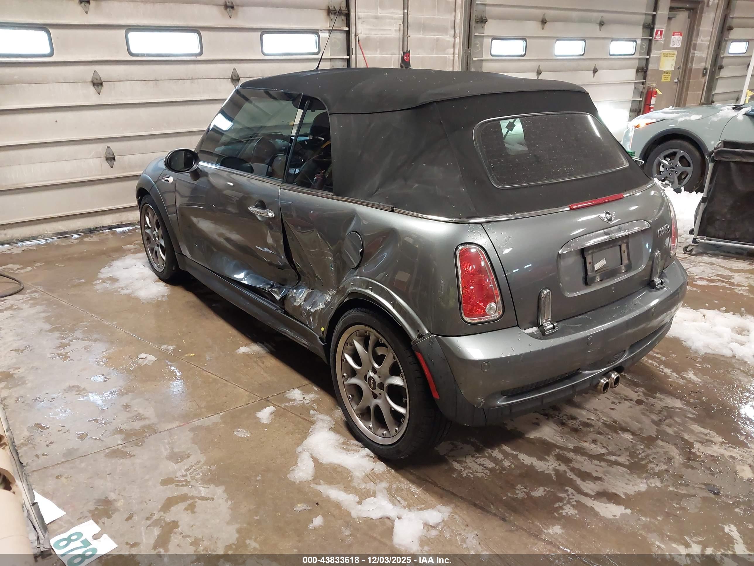 MINI COOPER image 3