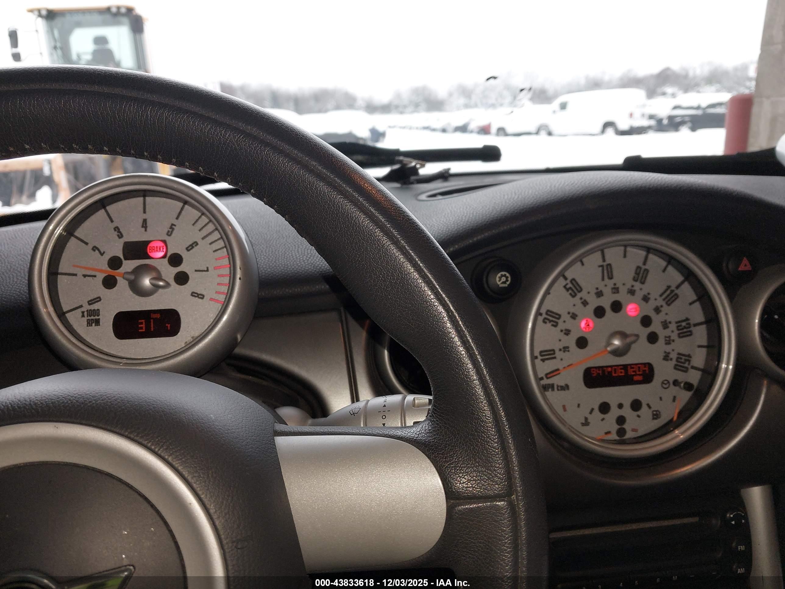 MINI COOPER image 7