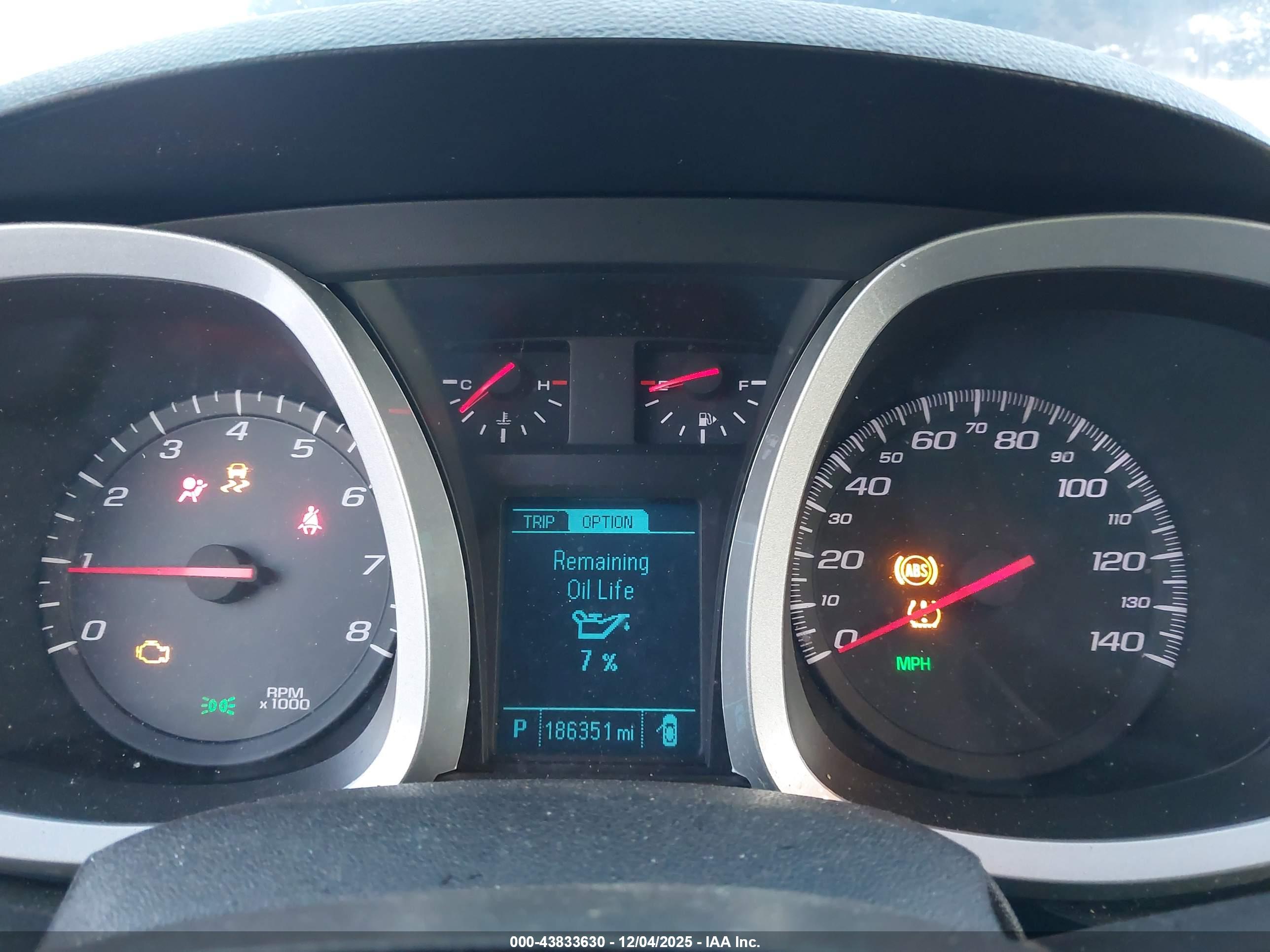 CHEVROLET EQUINOX image 7