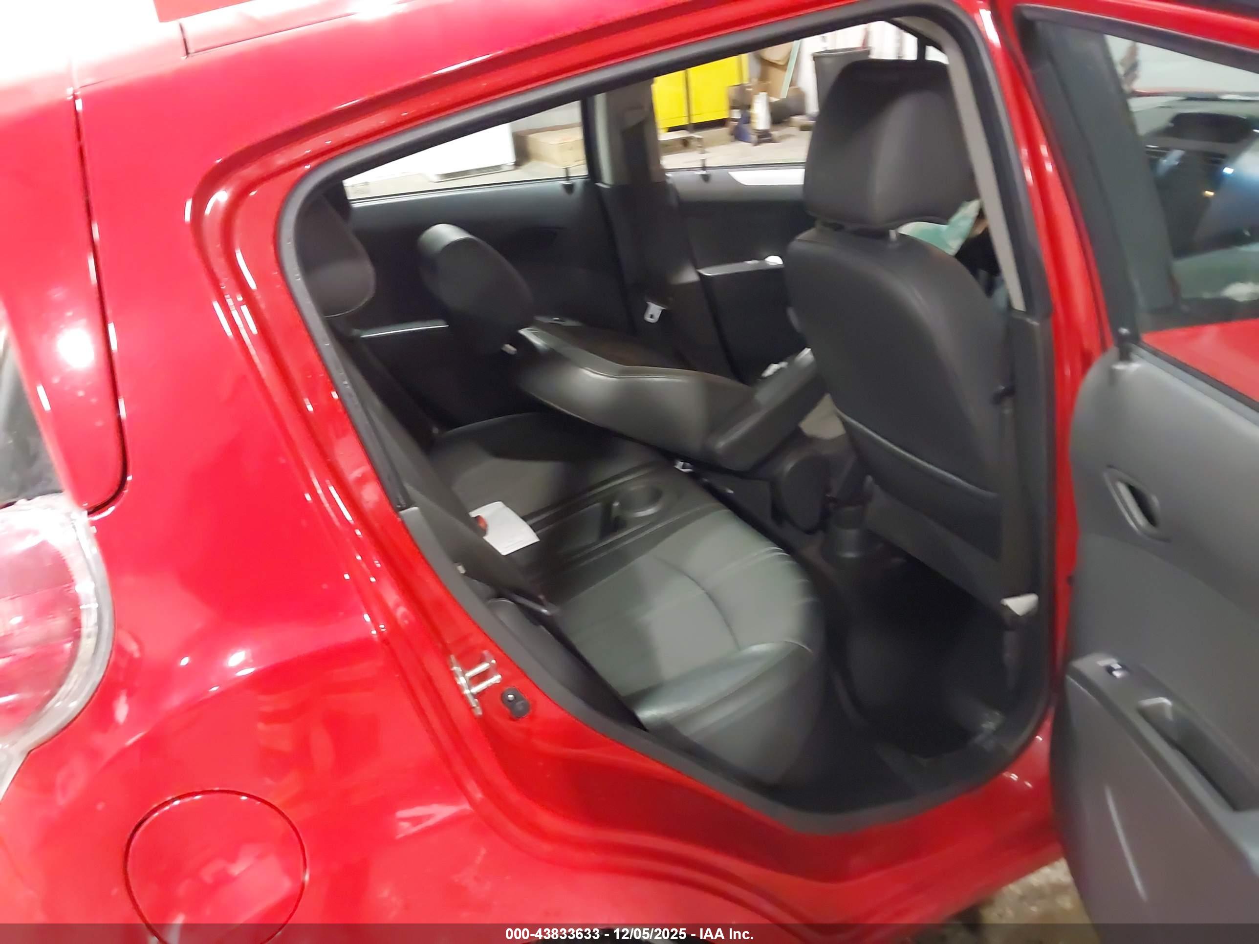 CHEVROLET SPARK image 8