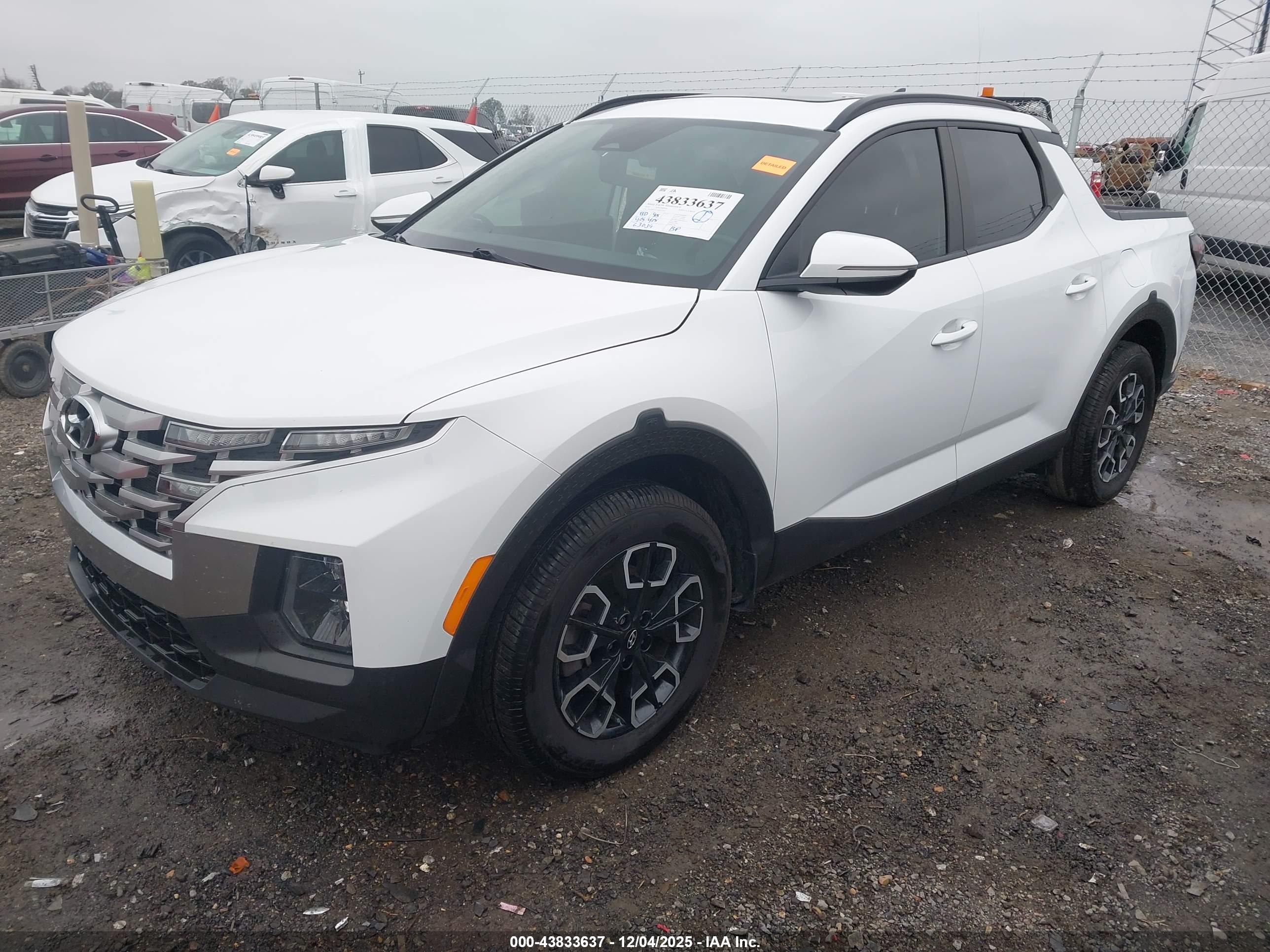 HYUNDAI SANTA image 2